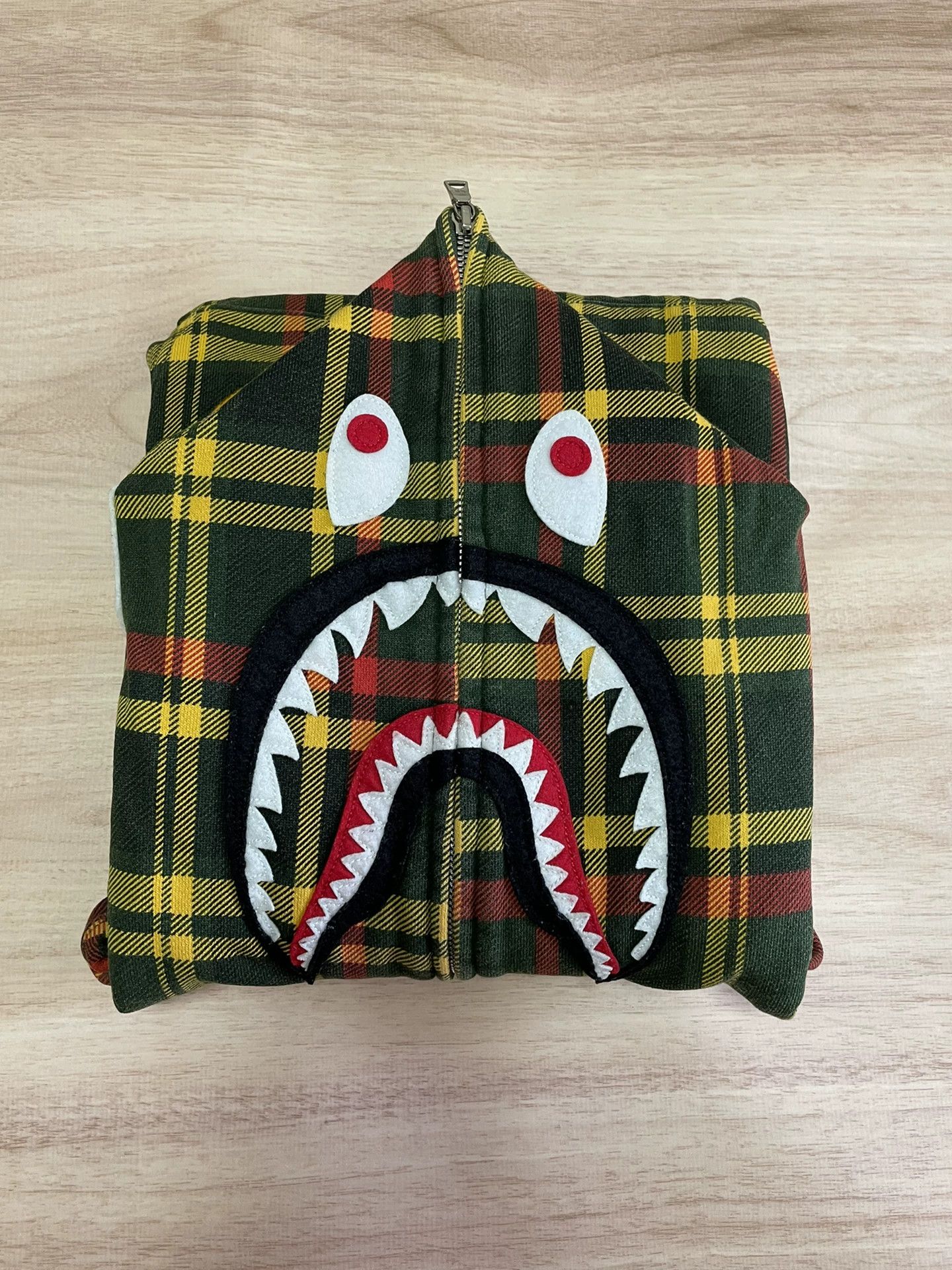 Bape bape plaid shark hoodie size s Size US S / EU 44-46 / 1 - 5 Thumbnail