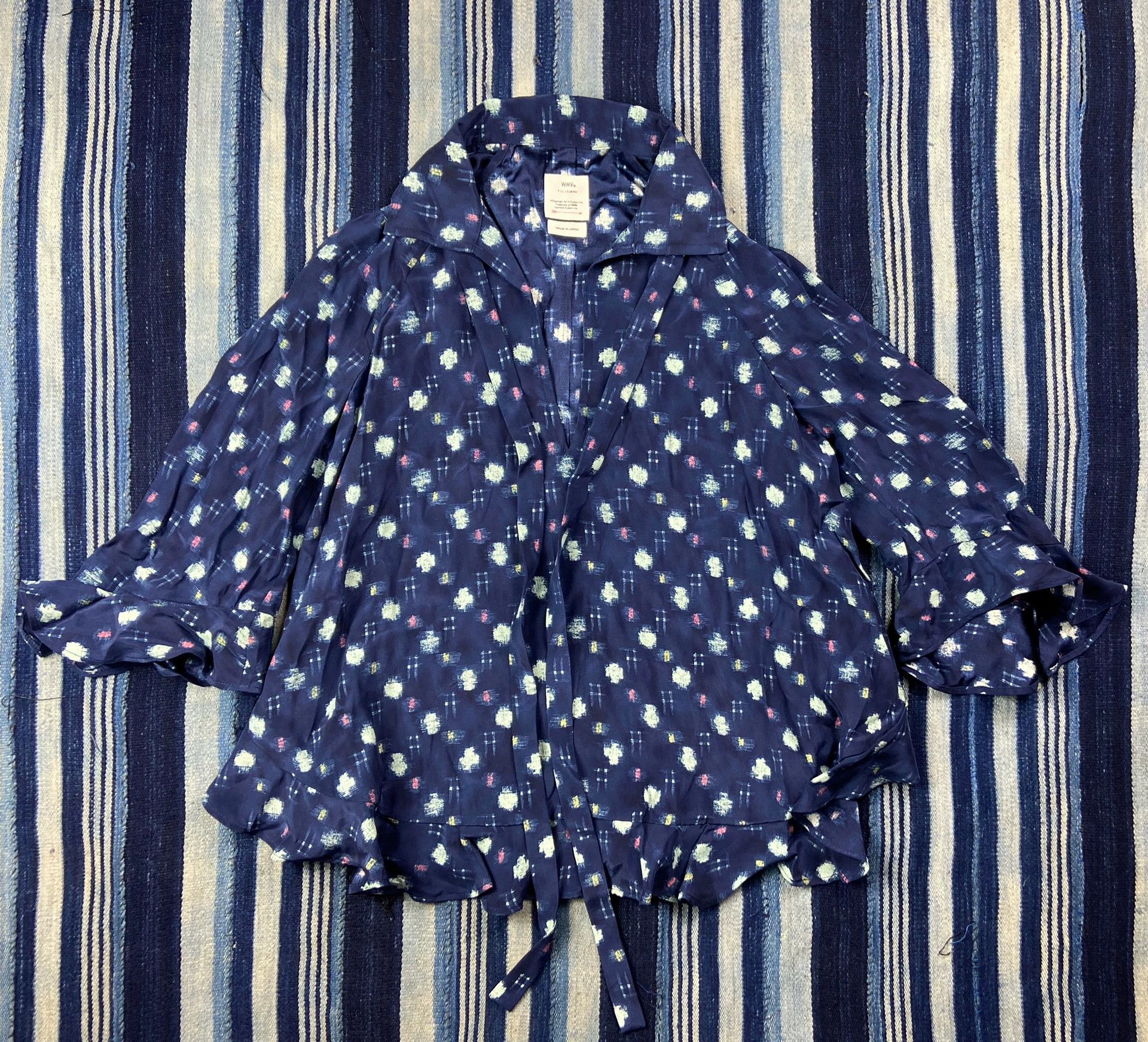 Visvim navy silk ruffle shirt by visvim Size S / US 4 / IT 40 - 2 Thumbnail