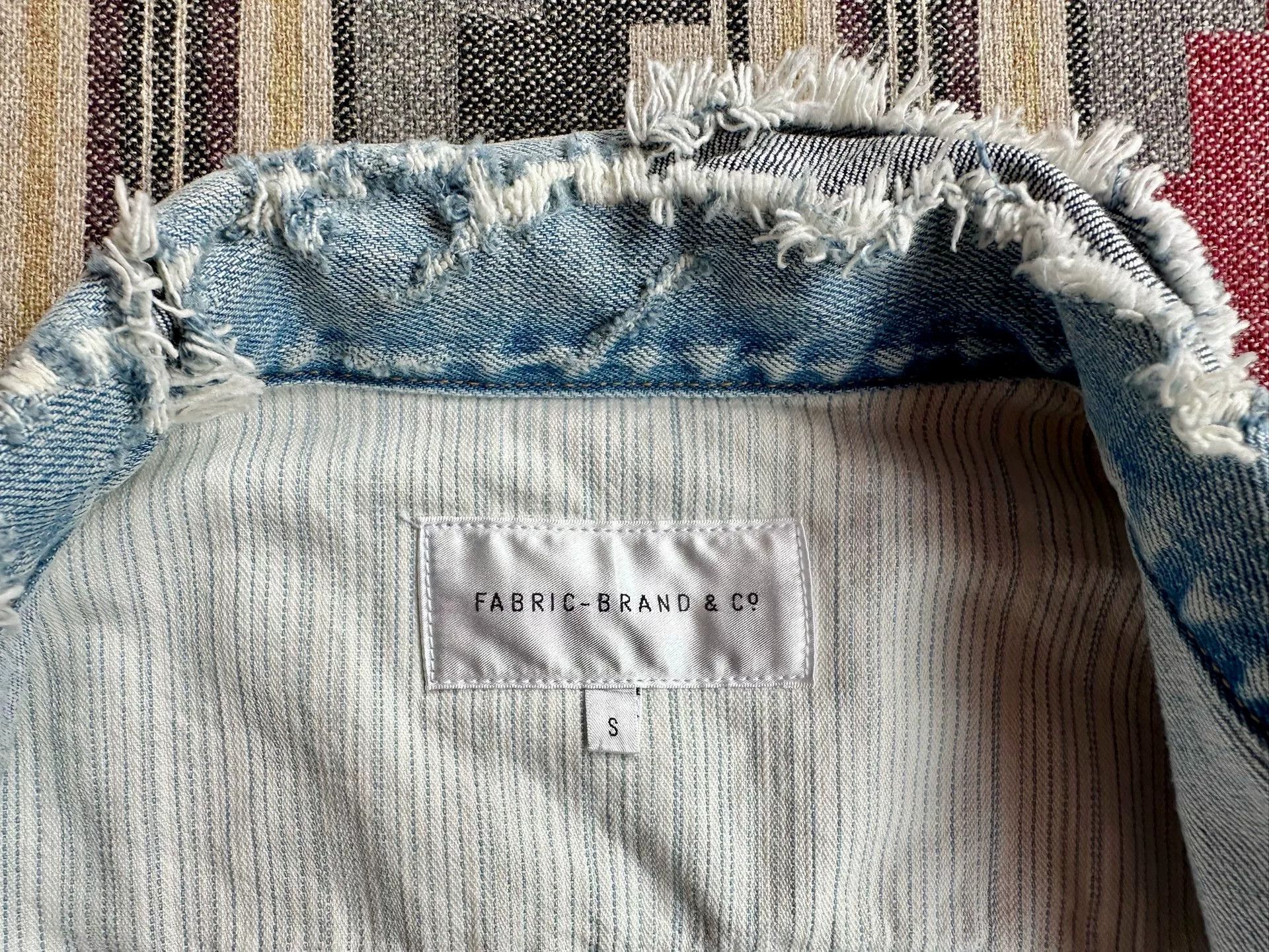 Fabric Brand & Co. denim jacket with distressed details Size US S / EU 44-46 / 1 - 4 Thumbnail