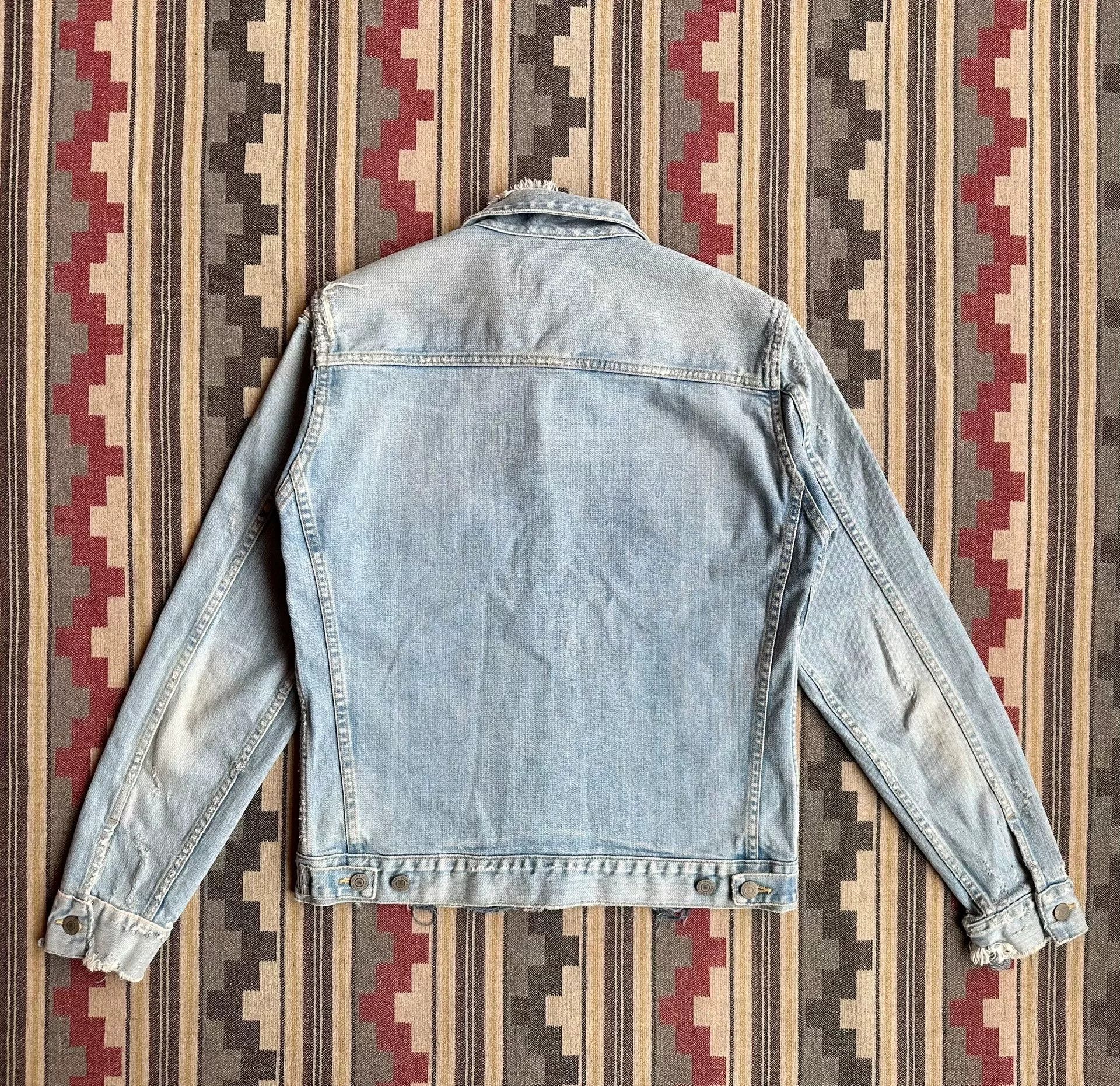 Fabric Brand & Co. denim jacket with distressed details Size US S / EU 44-46 / 1 - 2 Thumbnail