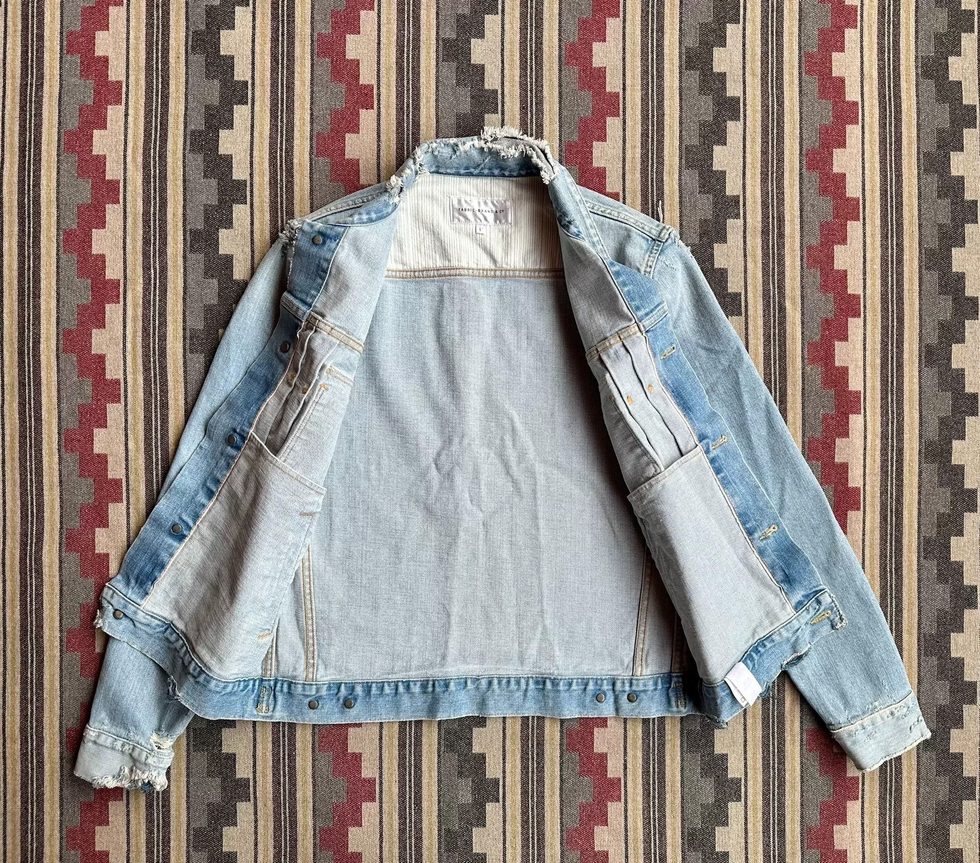 Fabric Brand & Co. denim jacket with distressed details Size US S / EU 44-46 / 1 - 3 Thumbnail