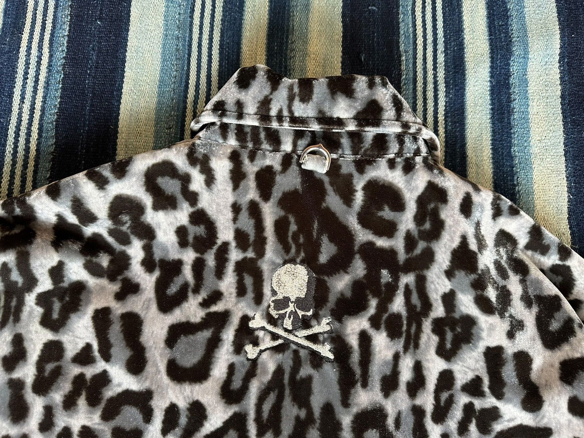 Mastermind Japan leopard print embroidered velvet jacket MMJ Size US M / EU 48-50 / 2 - 5 Thumbnail