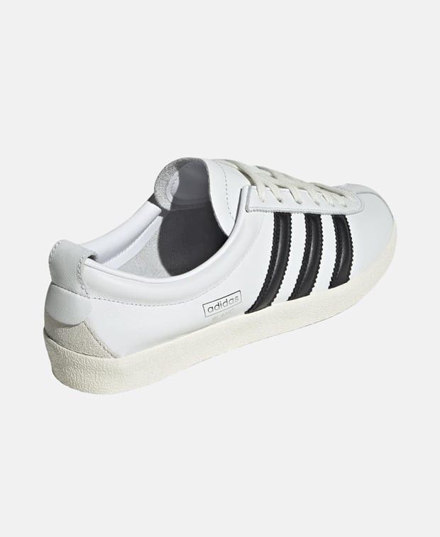 Adidas Blanc Training shoes Size US 5.5 / EU 38 - 2 Thumbnail