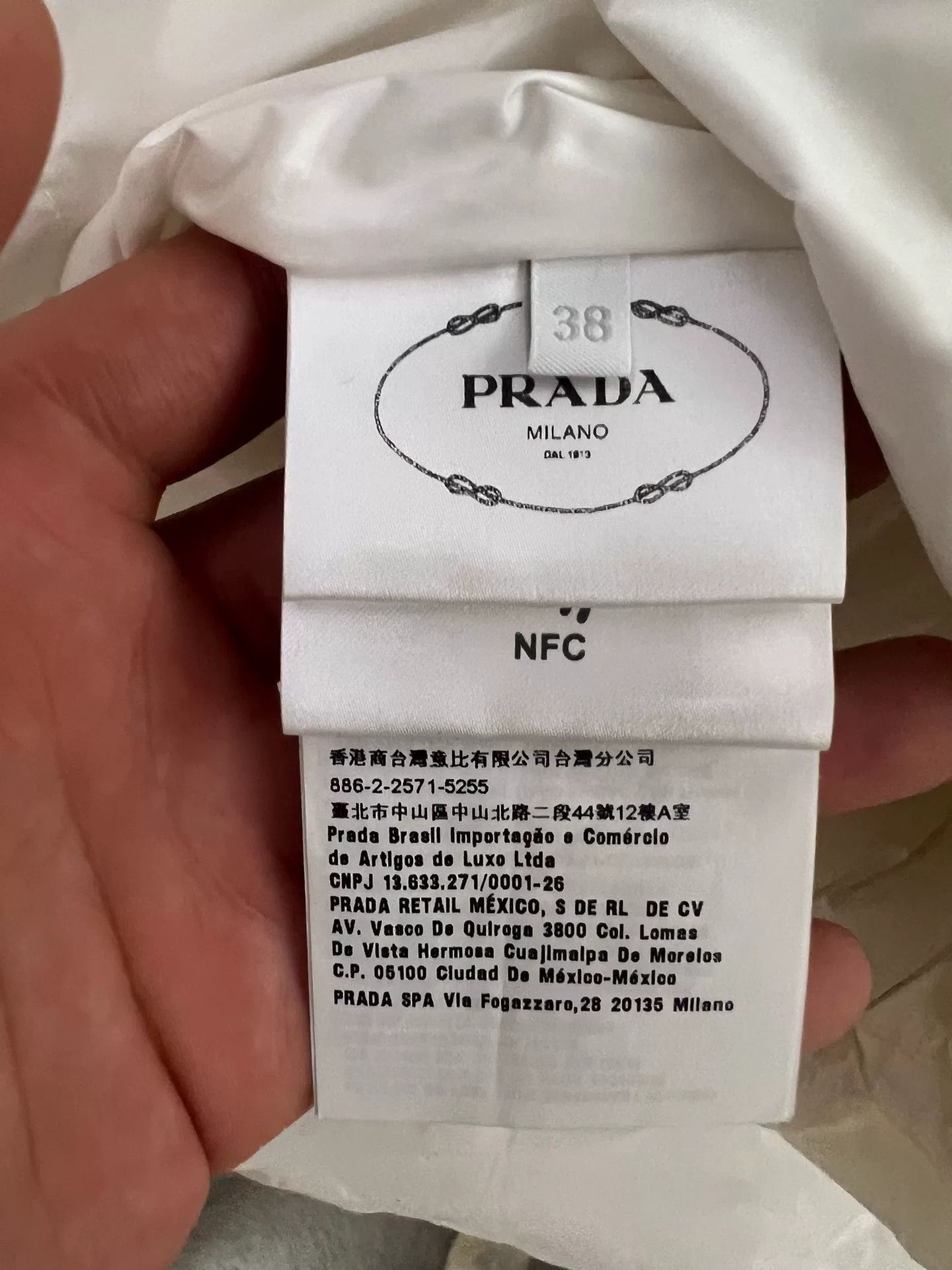 Prada Prada Logo White Down Jacket Size 38 Size M / US 6-8 / IT 42-44 - 6 Thumbnail