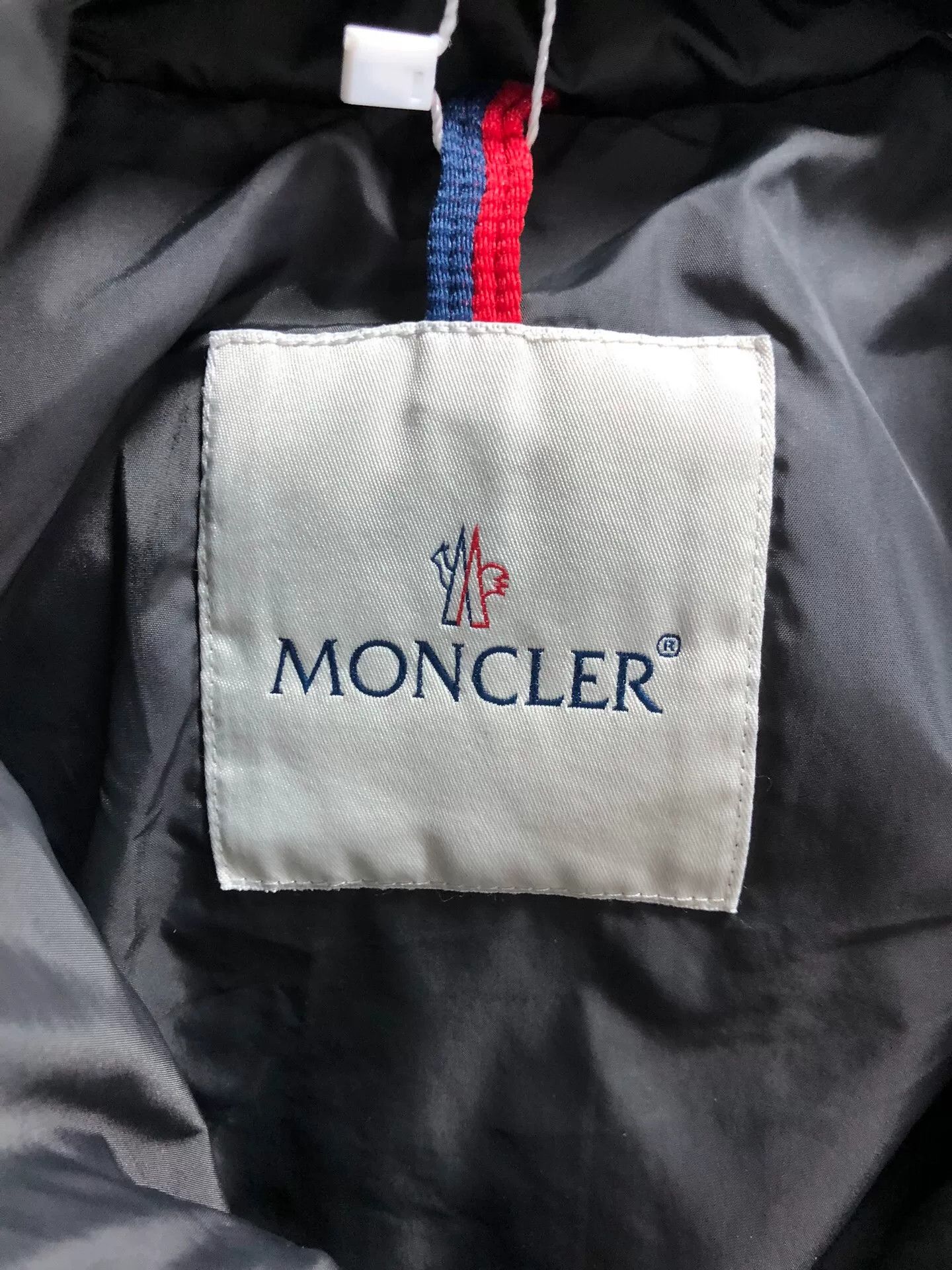 Moncler Moncler Cashmere Padded Jacket in Black Size US S / EU 44-46 / 1 - 4 Thumbnail