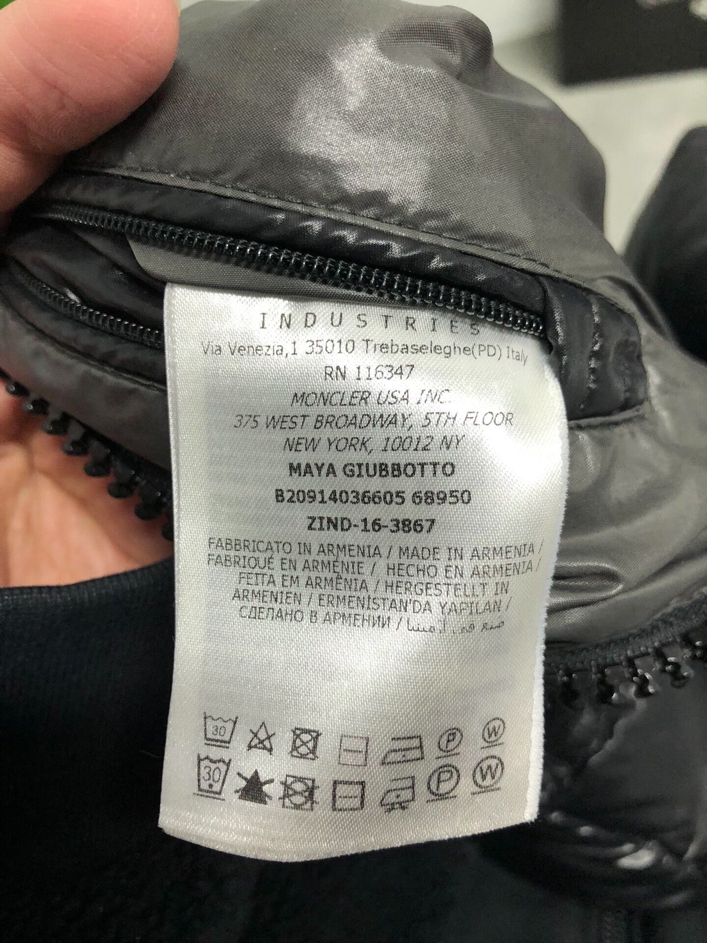 Moncler Moncler Maya Series Black Padded Jacket Size US M / EU 48-50 / 2 - 5 Thumbnail