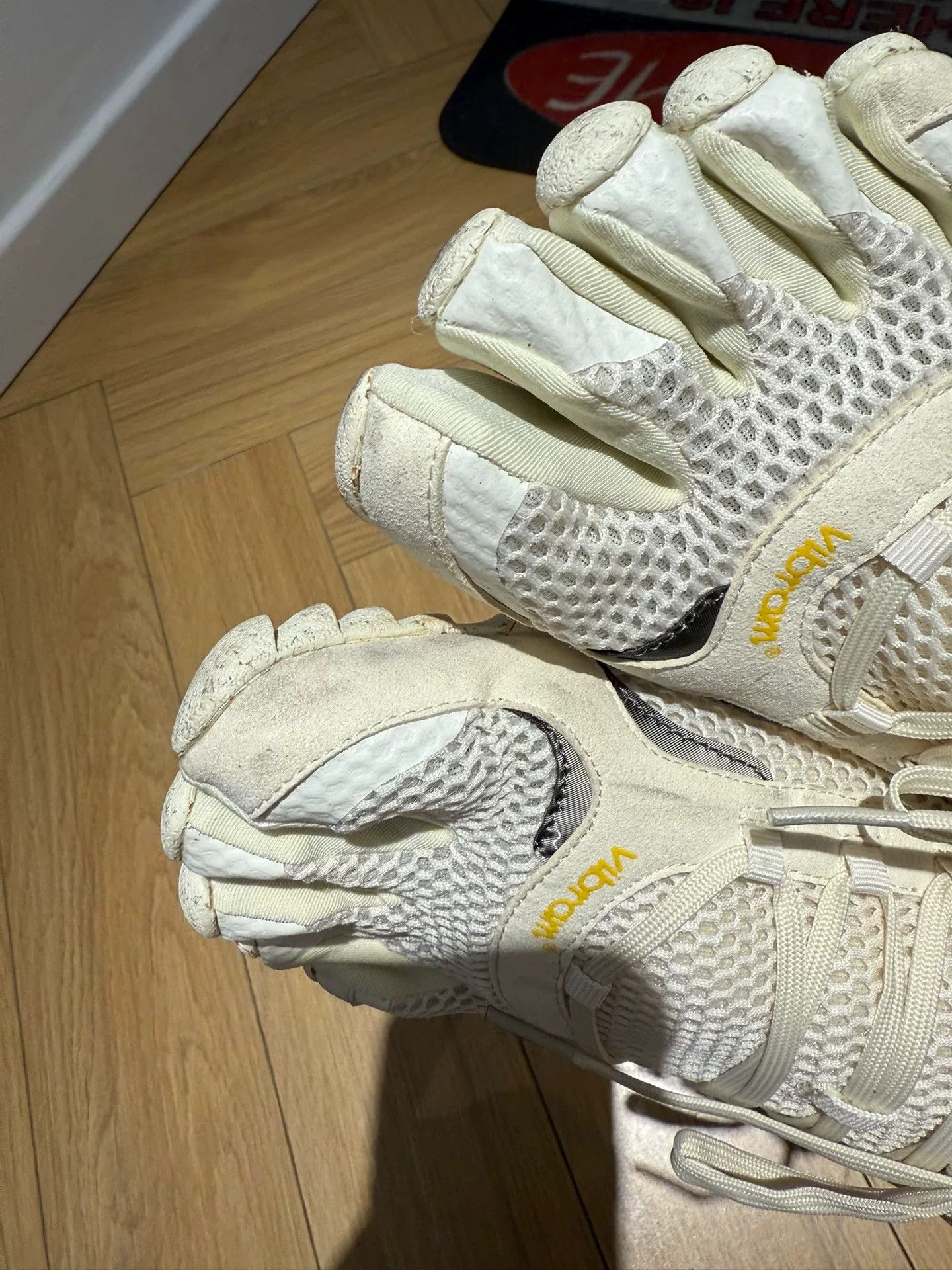 Vibram vibram five finger fitness shoes for men Size US 9 / EU 42 - 4 Thumbnail