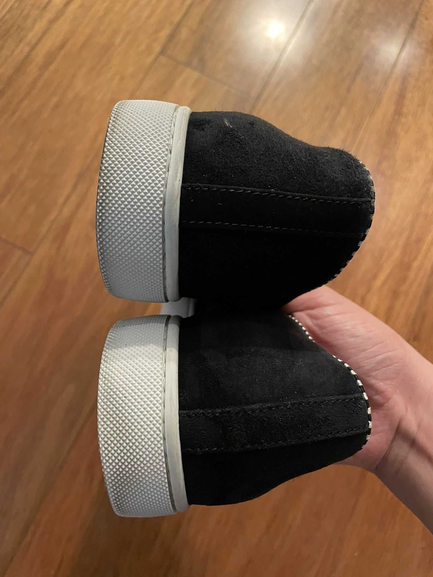 Christian Louboutin christian louboutin men's casual slip-on sneakers Size US 8 / EU 41 - 5 Thumbnail