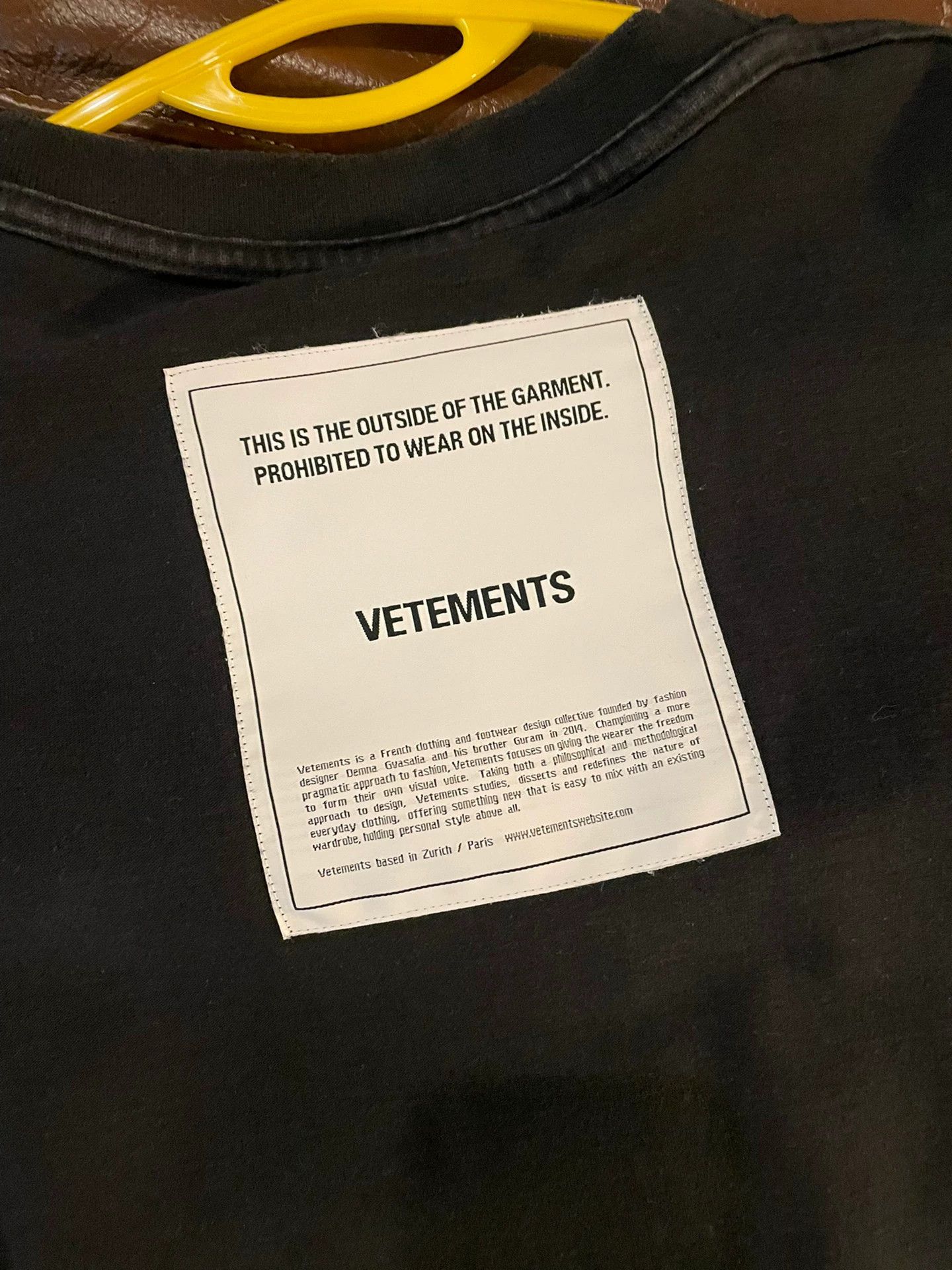 Vetements vetements men's oversized t-shirt in black Size US XS / EU 42 / 0 - 3 Thumbnail