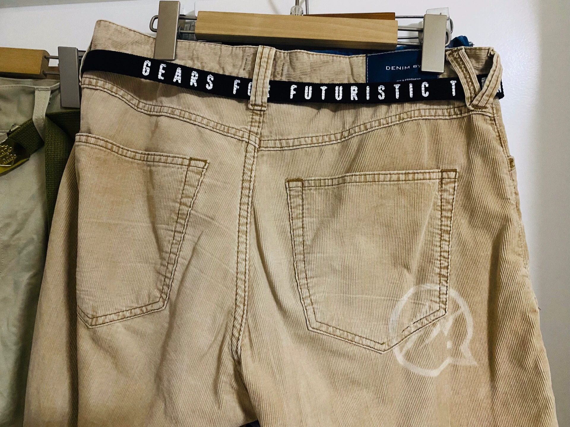Vanquish light khaki corduroy casual pants Size US 30 / EU 46 - 5 Thumbnail
