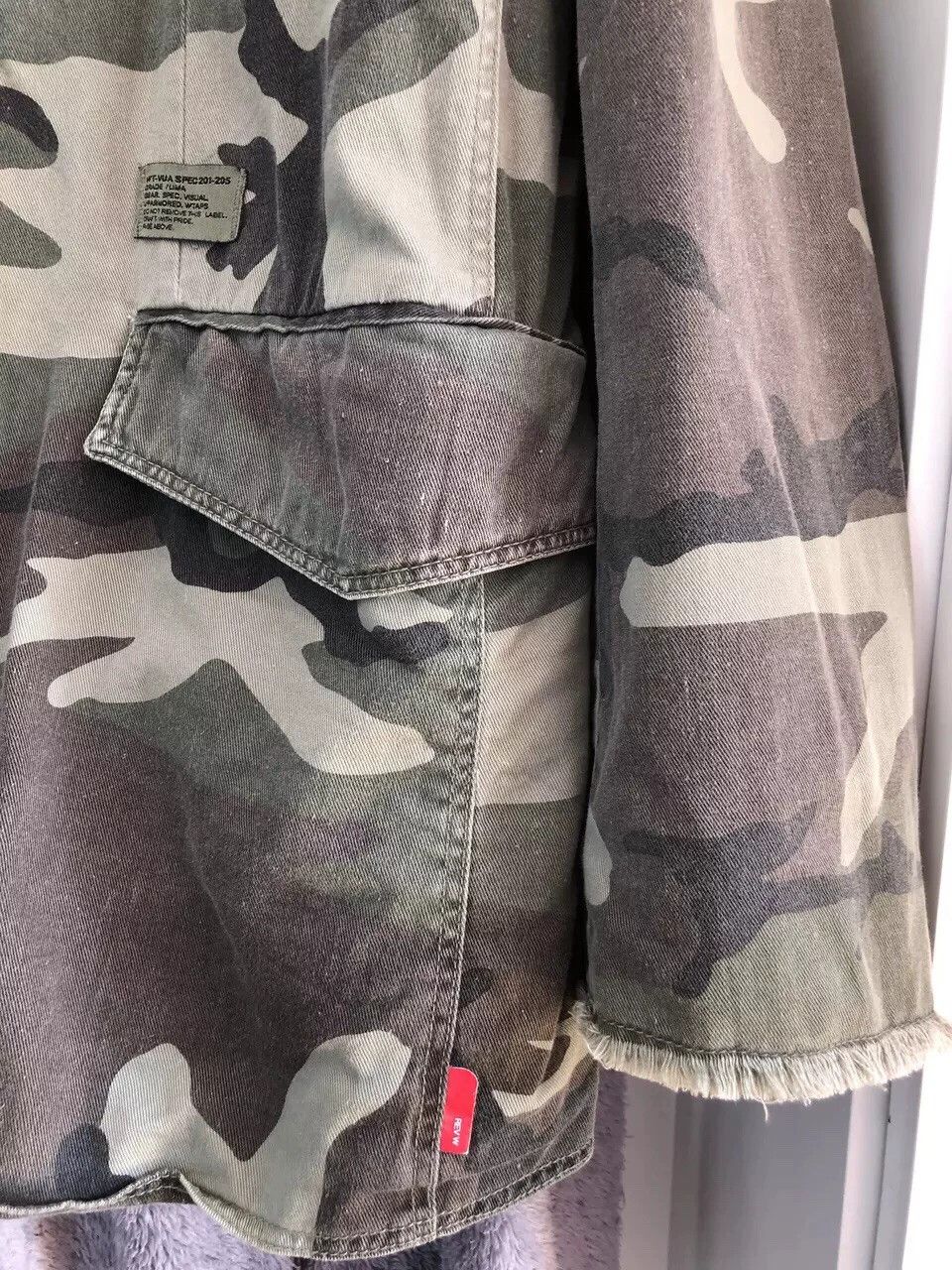 Wtaps camo jacket with unique distressed details Size US L / EU 52-54 / 3 - 3 Thumbnail
