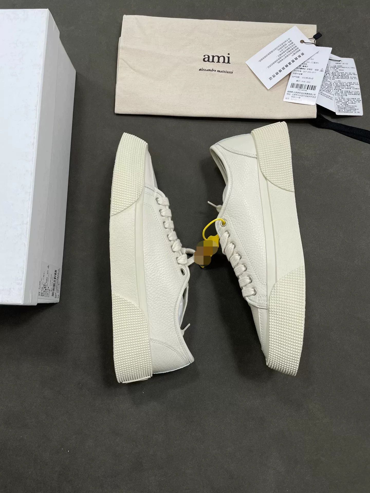AMI ami paris beige leather low-top sneakers Size US 10 / EU 43 - 2 Thumbnail