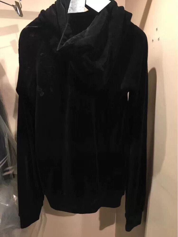 Yves Saint Laurent black velvet hoodie from Saint Laurent Size US S / EU 44-46 / 1 - 3 Thumbnail