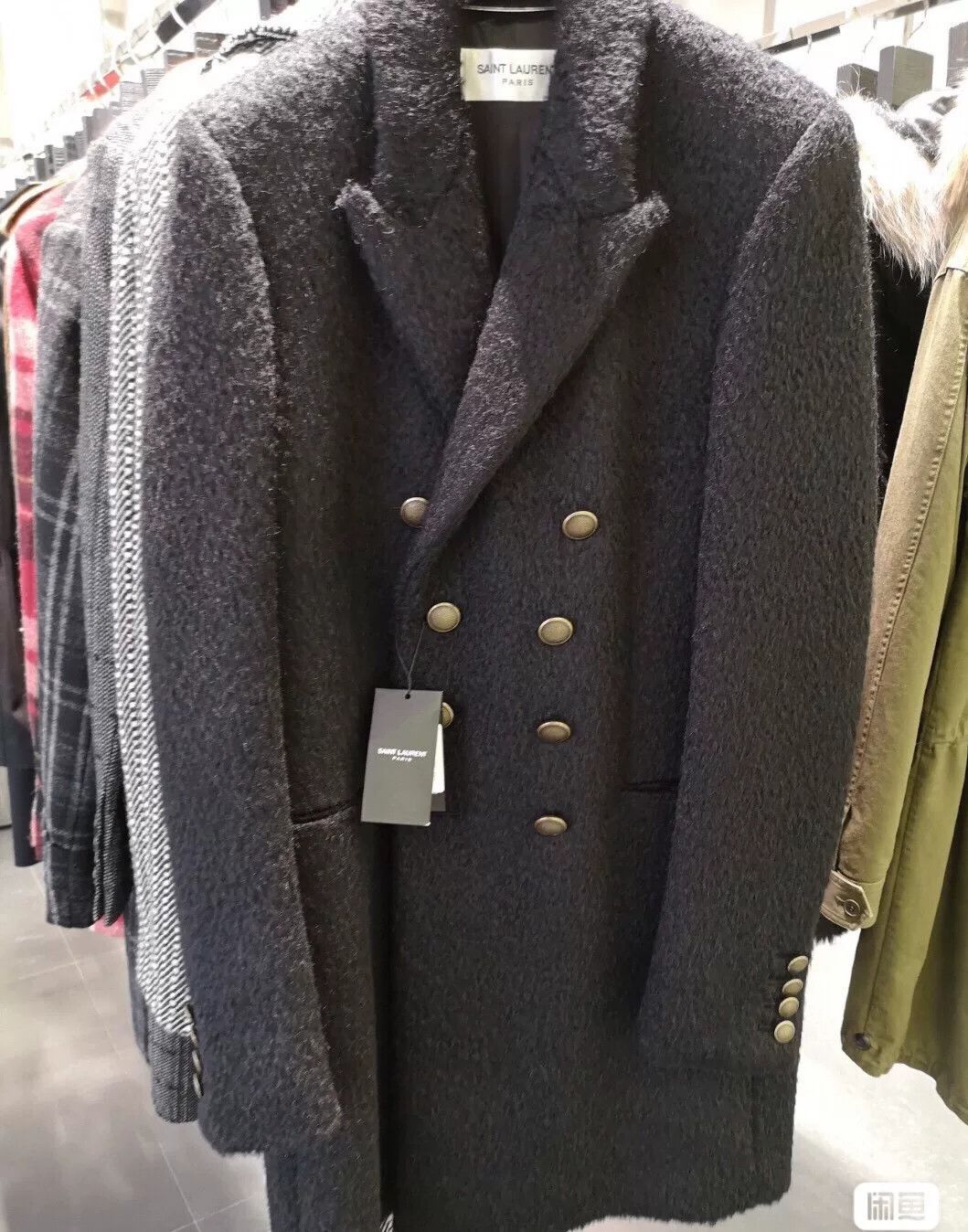 Saint Laurent Paris new saint laurent fur coat size 46 Size US L / EU 52-54 / 3 - 2 Thumbnail