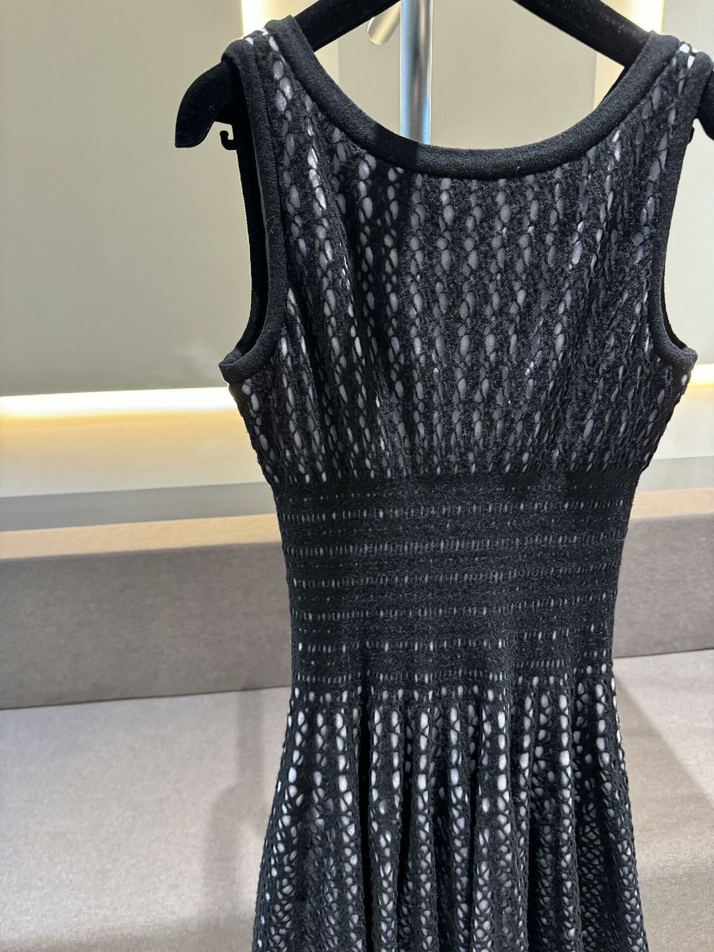 Issey Miyake ALAÏA Sleeveless Knit Dress Size US XL / EU 56 / 4 - 3 Thumbnail