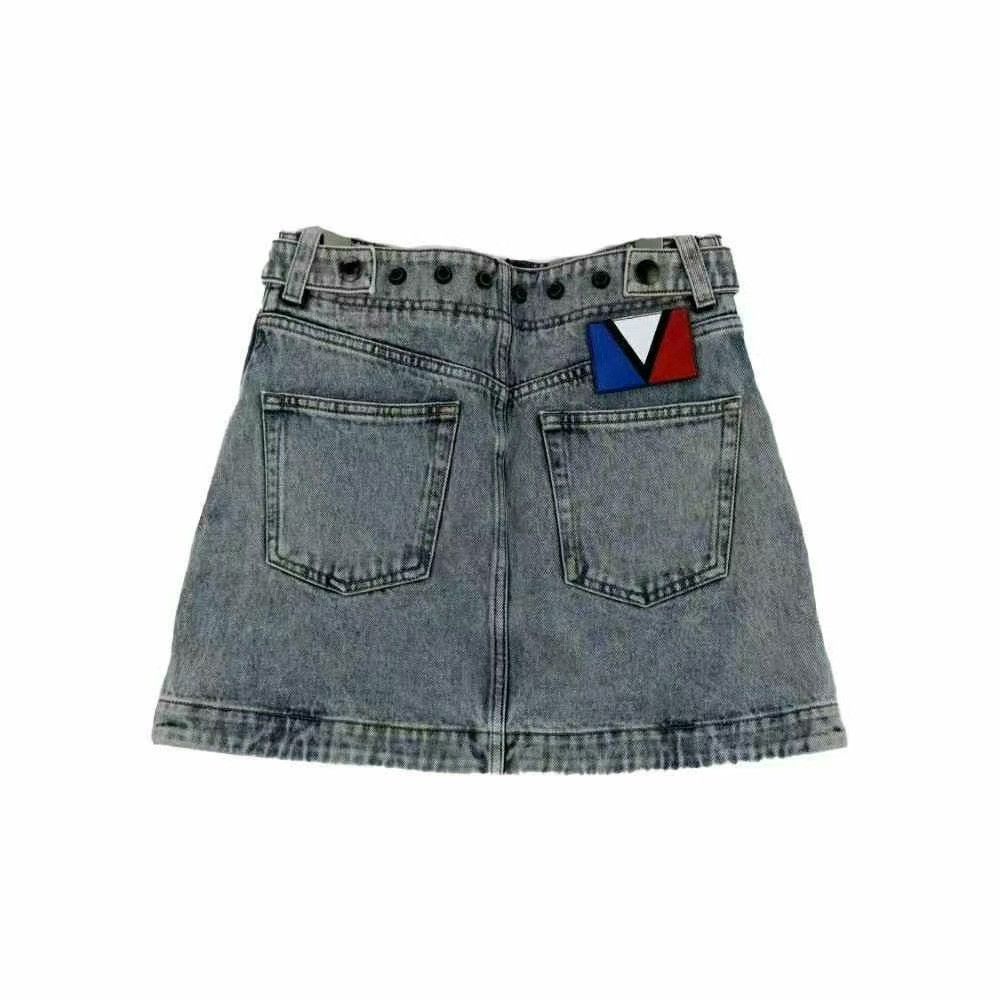 Louis Vuitton denim mini skirt with leather label Size 36" / US 14 / IT 50 - 2 Thumbnail