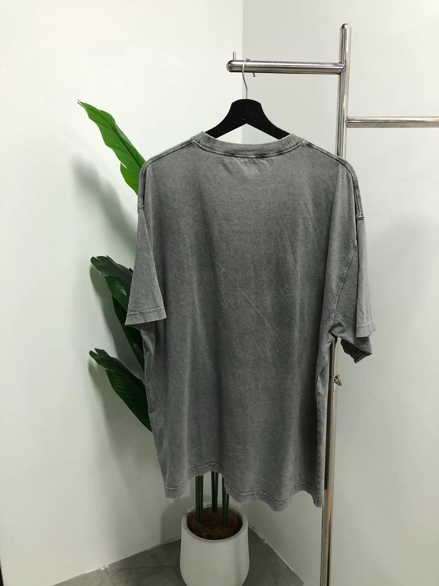 Acne Studios Acne Studios Letter Print Short Sleeve Tee Size US M / EU 48-50 / 2 - 2 Thumbnail