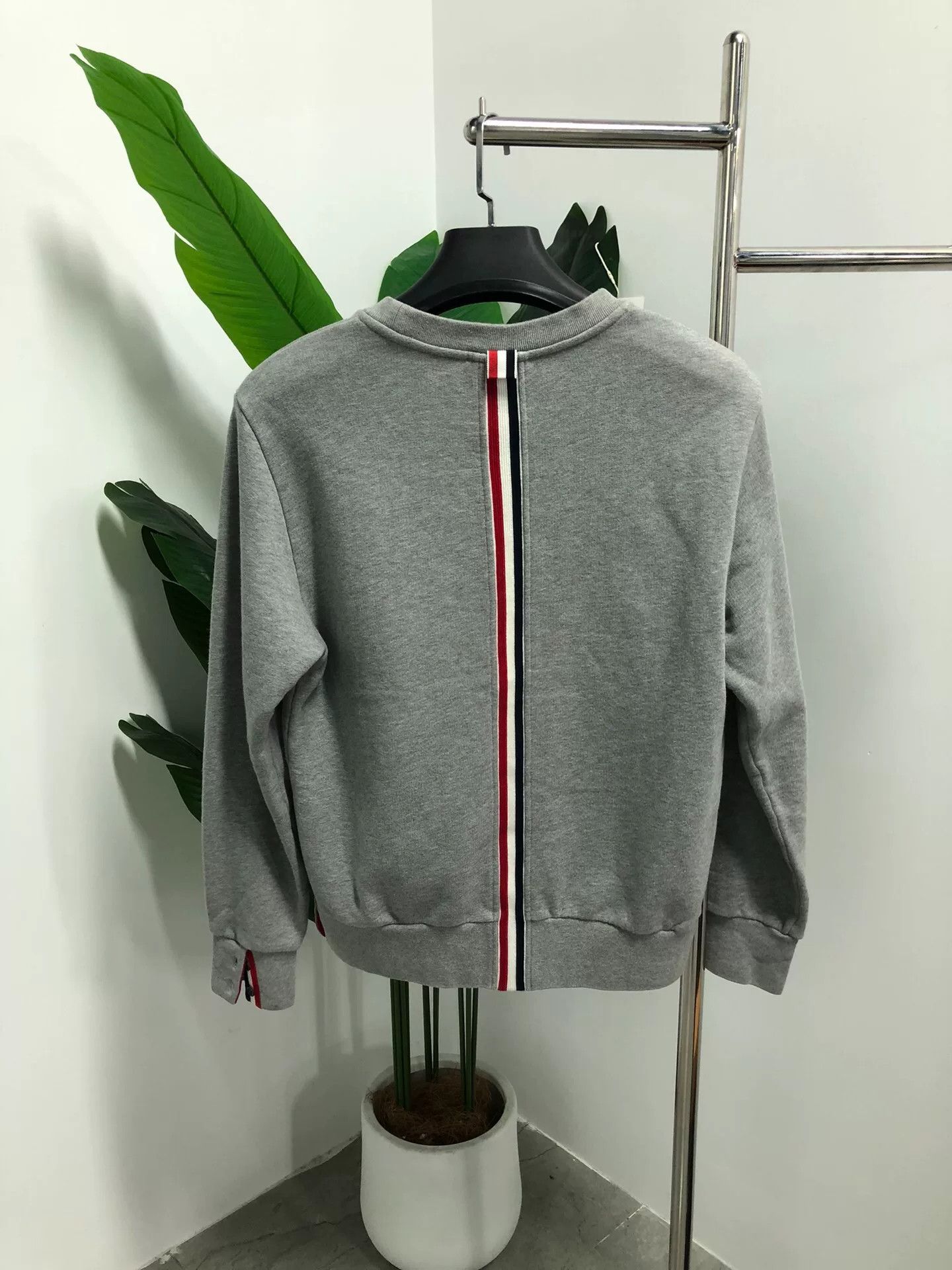 Thom Browne Thom Browne Gray Long Sleeve Sweatshirt Size US S / EU 44-46 / 1 - 2 Thumbnail