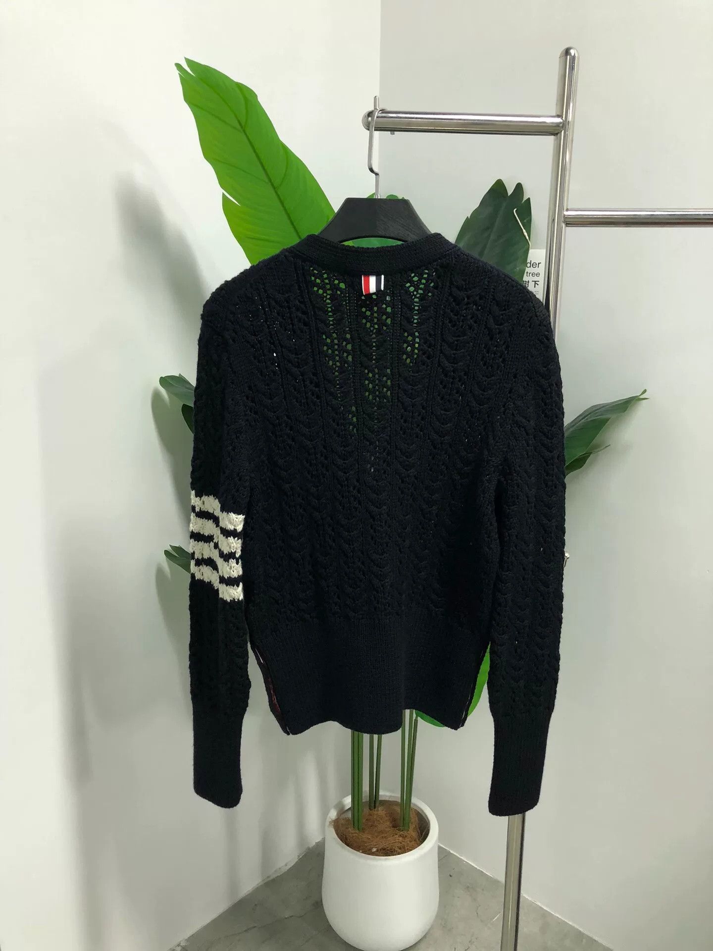 Thom Browne Thom Browne Black V-Neck Long Sleeve Sweater Size M / US 6-8 / IT 42-44 - 2 Thumbnail