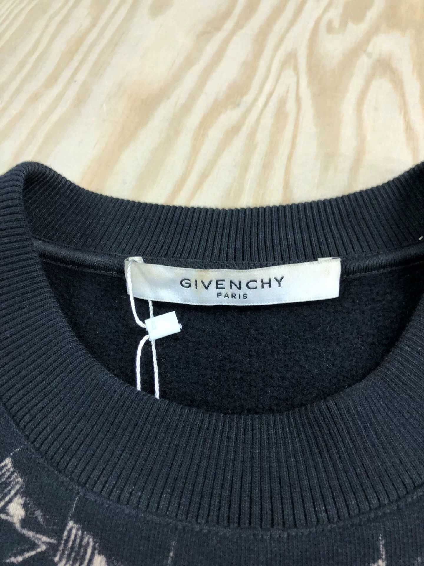 Givenchy givenchy black jesus graphic sweatshirt size m Size US M / EU 48-50 / 2 - 2 Thumbnail