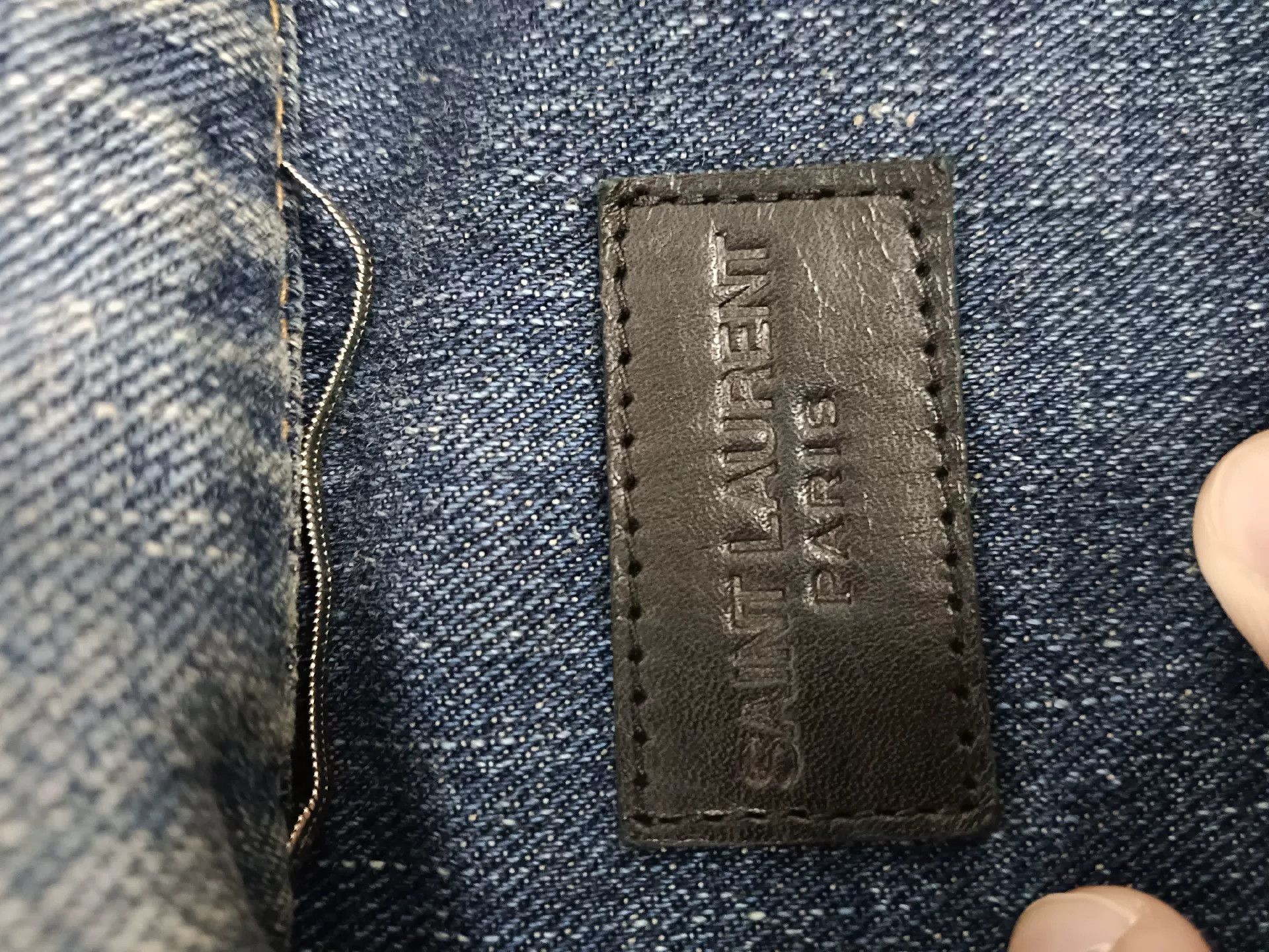 Yves Saint Laurent saint laurent shark embroidered denim jacket Size US L / EU 52-54 / 3 - 3 Thumbnail