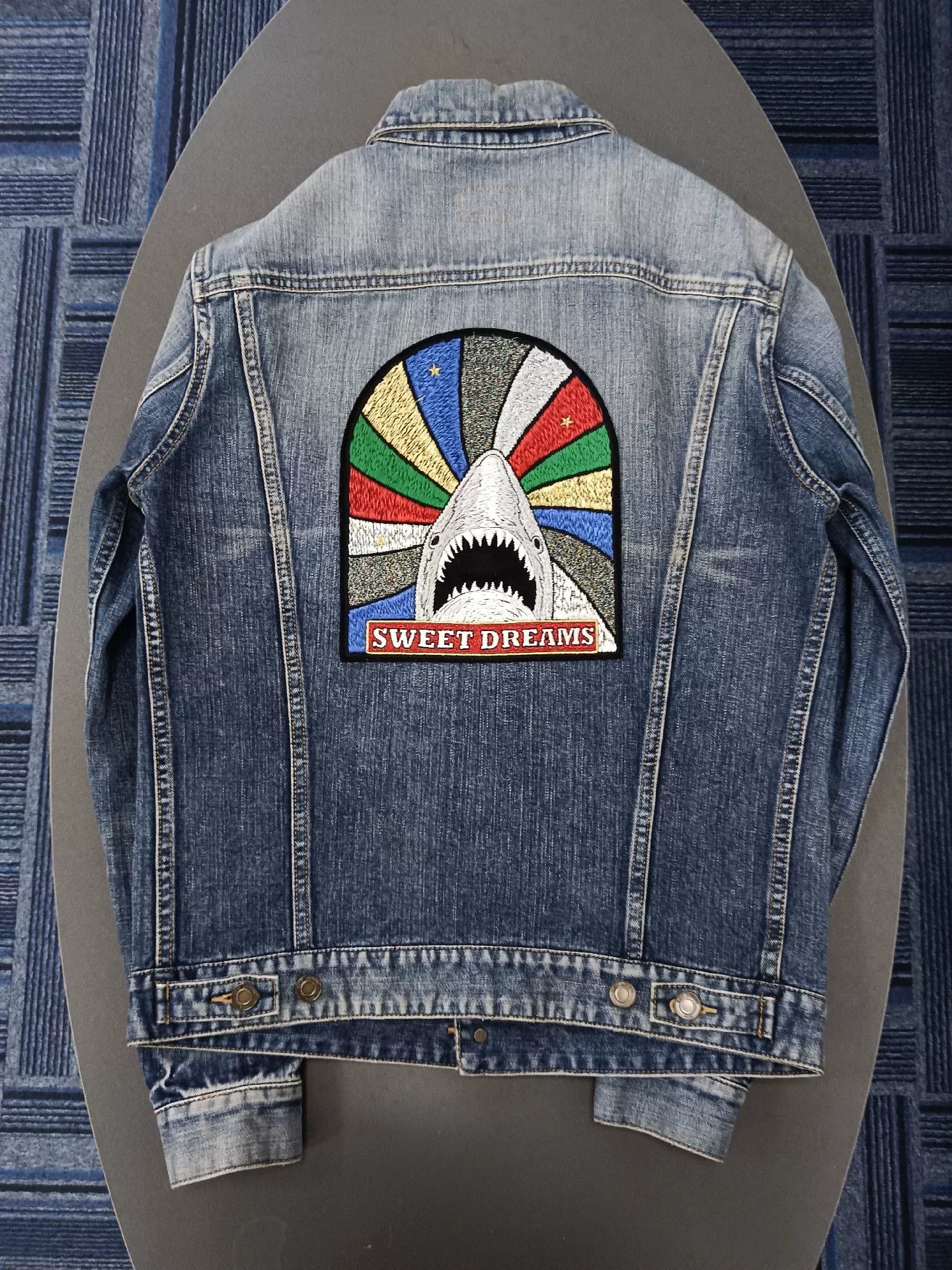 Yves Saint Laurent saint laurent shark embroidered denim jacket Size US L / EU 52-54 / 3 - 2 Thumbnail