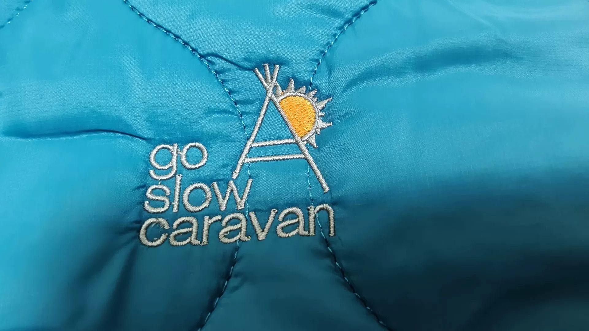 go slow caravan go slow caravan colorblock quilted jacket Size US L / EU 52-54 / 3 - 4 Thumbnail