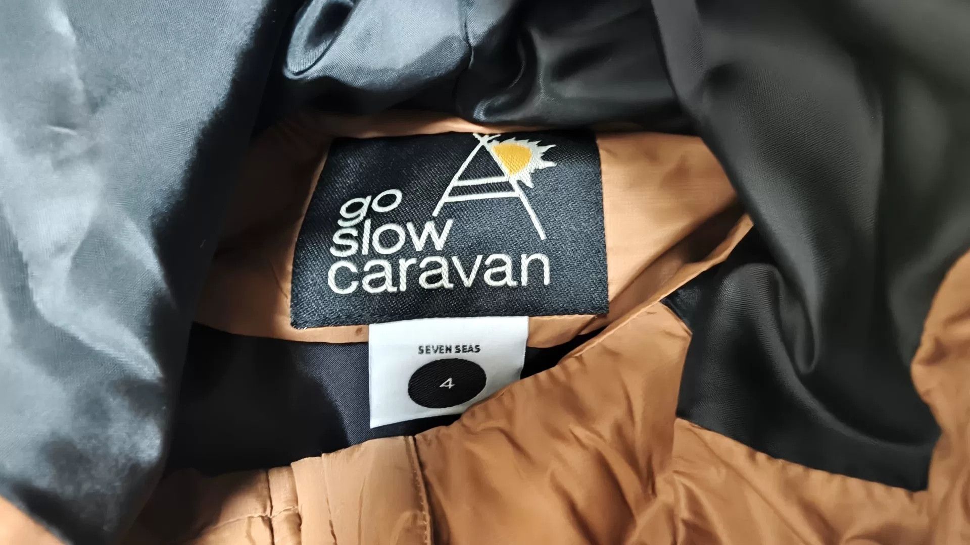 go slow caravan go slow caravan colorblock quilted jacket Size US L / EU 52-54 / 3 - 5 Thumbnail