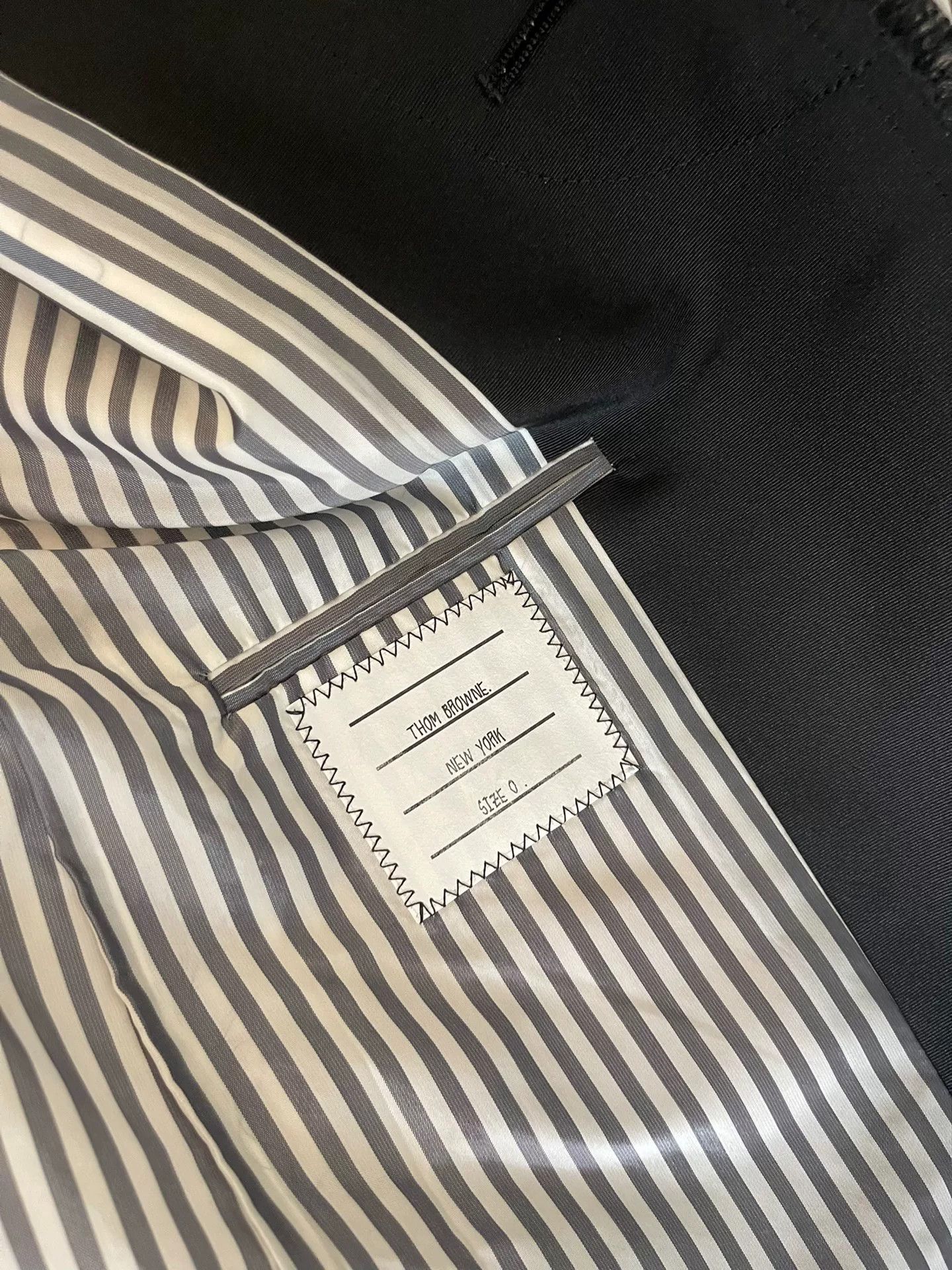 Thom Browne thom browne fringed oversized coat Size US M / EU 48-50 / 2 - 7 Thumbnail