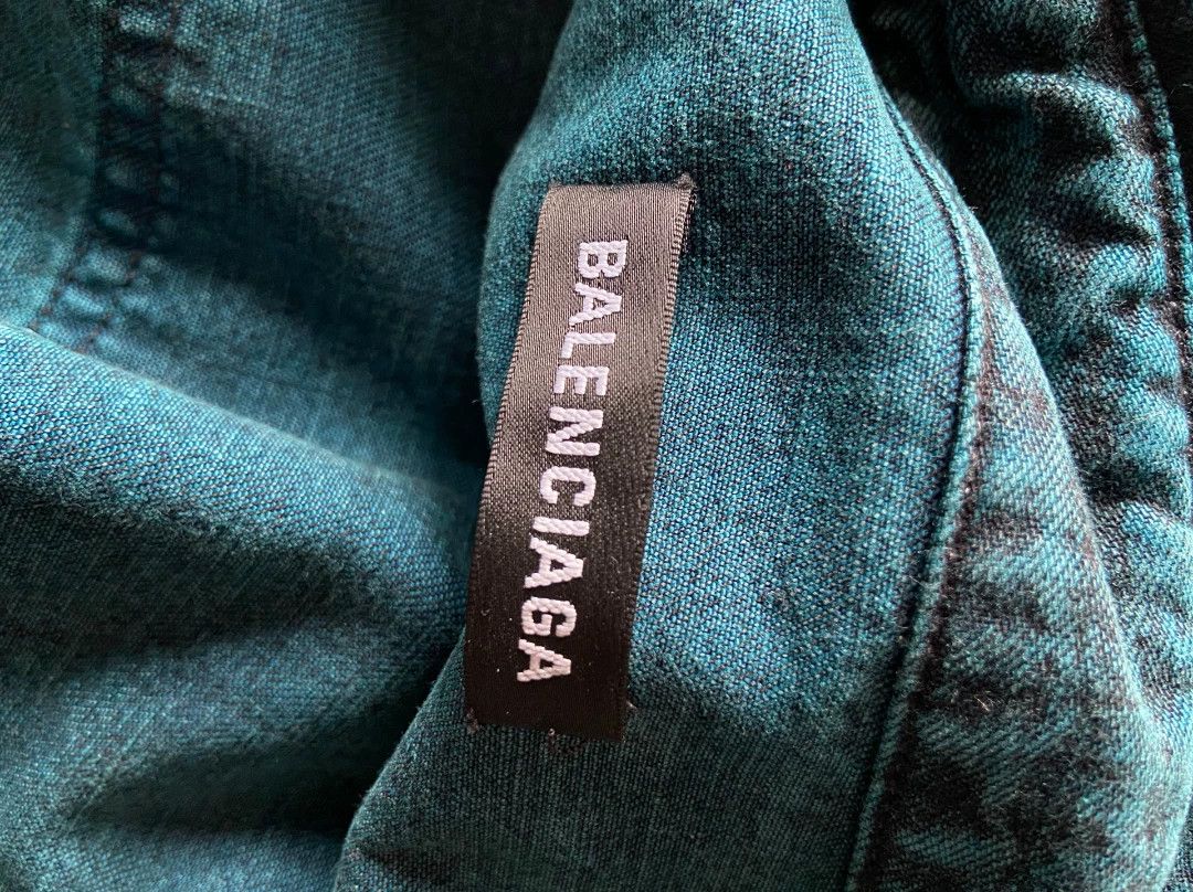 Balenciaga balenciaga denim shirt with destroyed cuffs Size US M / EU 48-50 / 2 - 7 Thumbnail