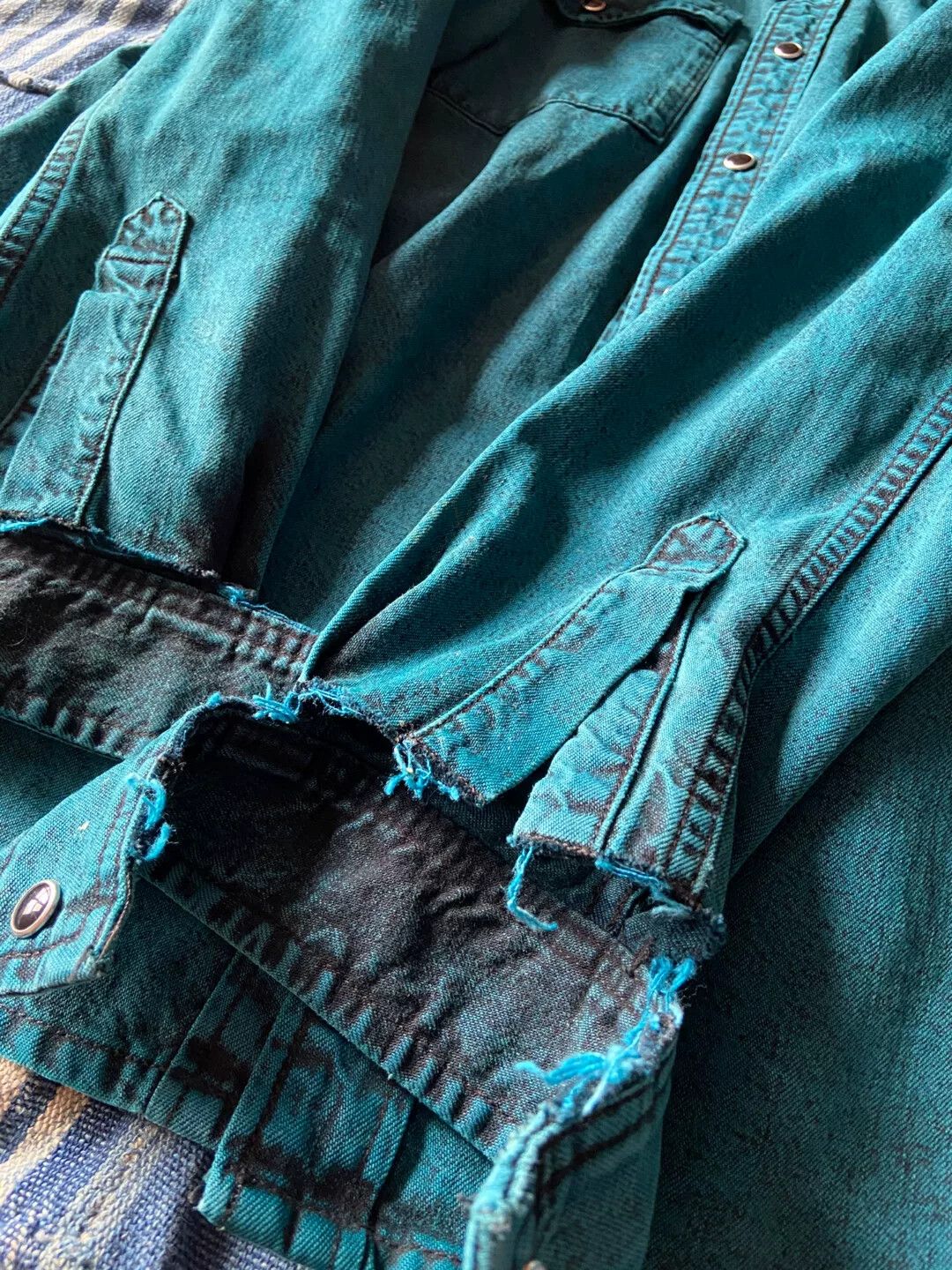 Balenciaga balenciaga denim shirt with destroyed cuffs Size US M / EU 48-50 / 2 - 4 Thumbnail