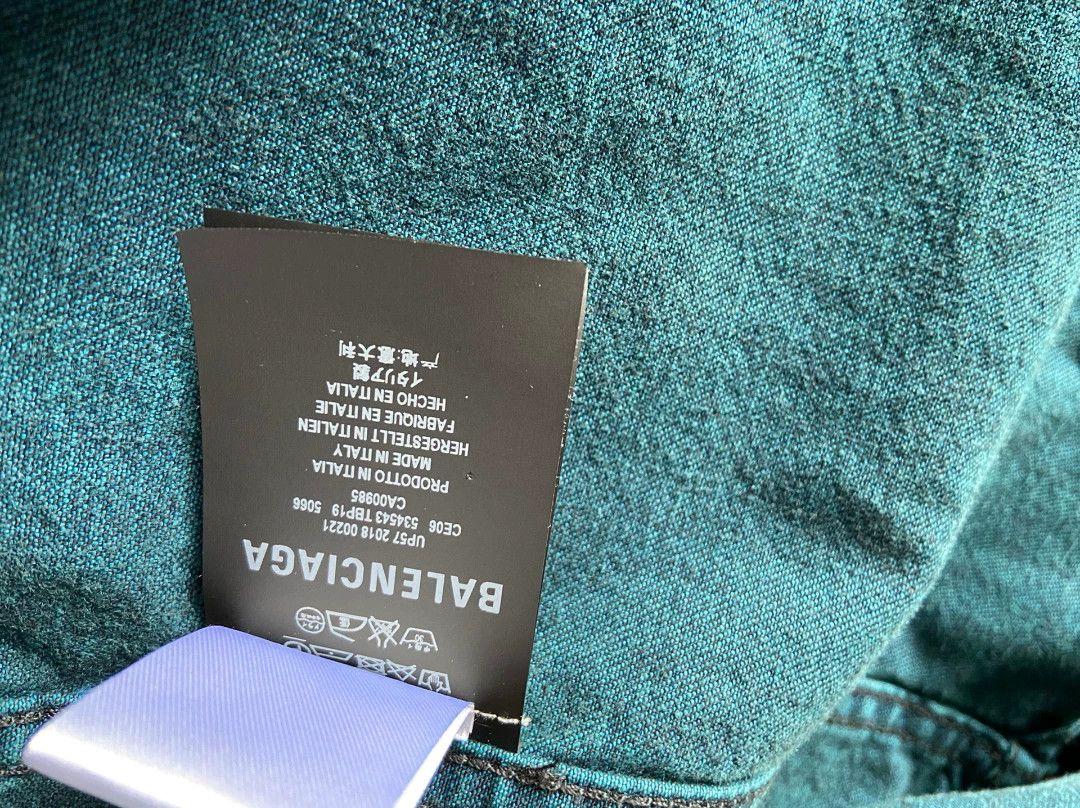 Balenciaga balenciaga denim shirt with destroyed cuffs Size US M / EU 48-50 / 2 - 6 Thumbnail
