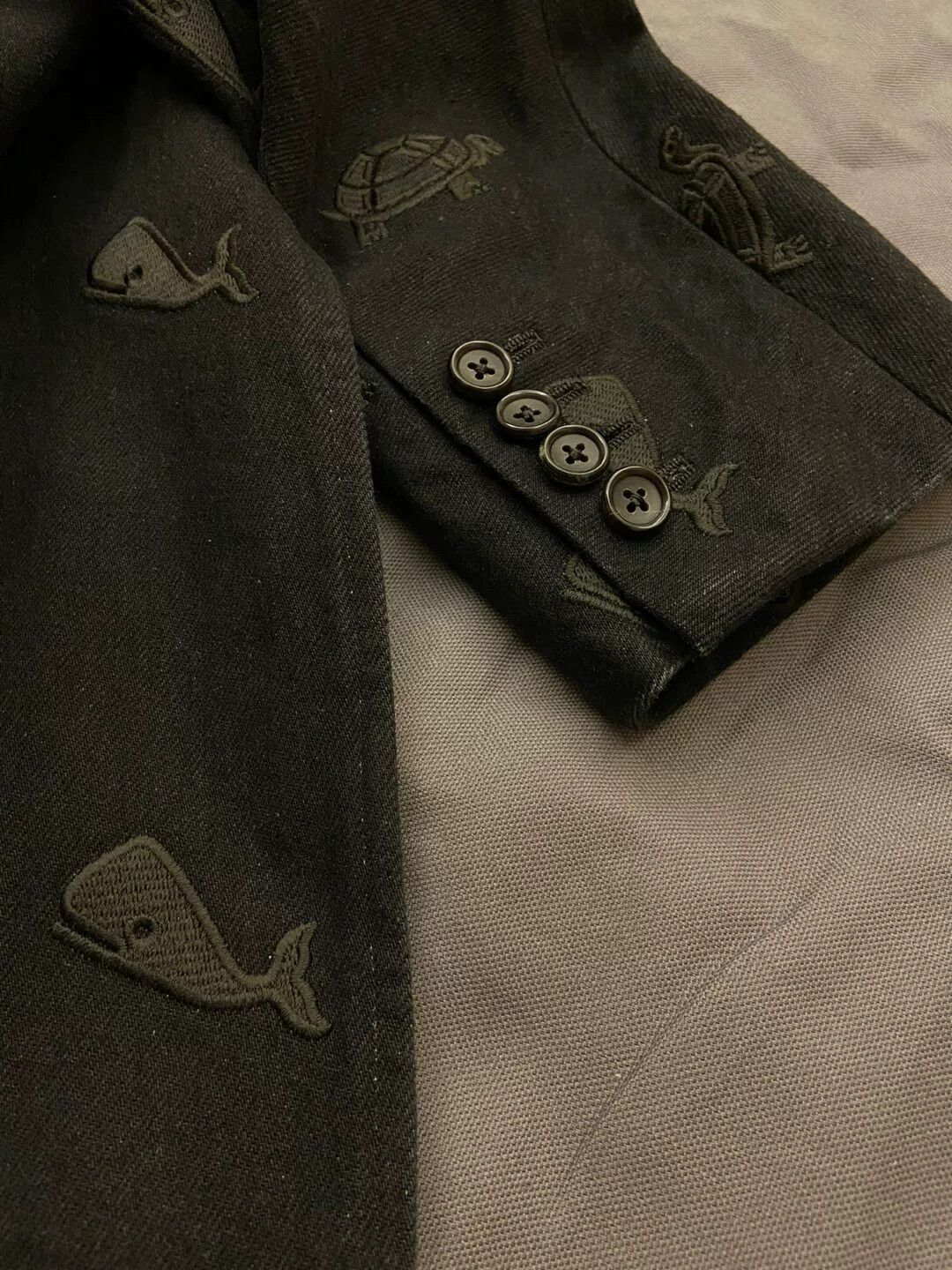 Thom Browne thom browne embroidered black coat with details Size US M / EU 48-50 / 2 - 4 Thumbnail