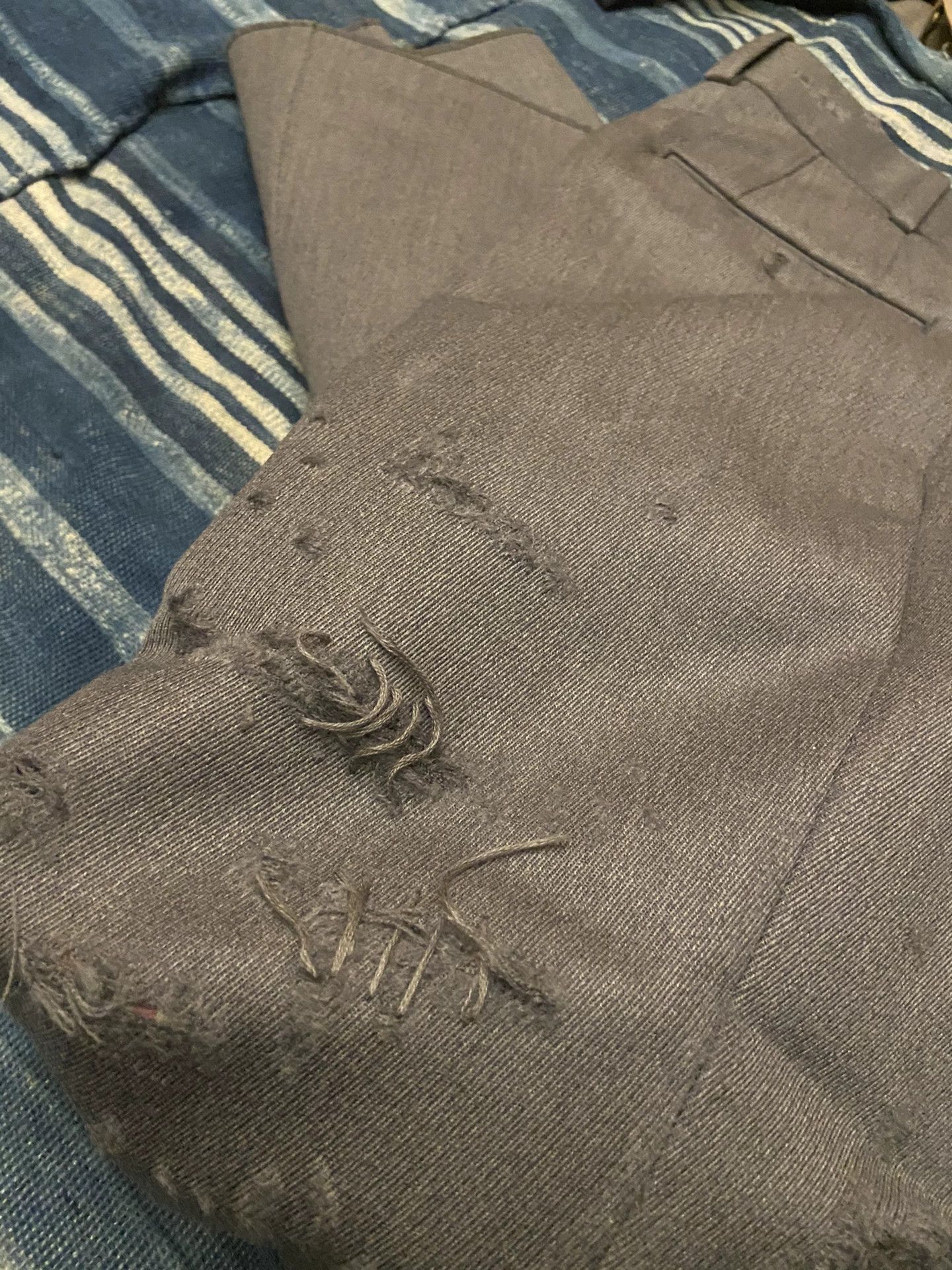Thom Browne thom browne distressed gray trousers Size US 31 - 3 Thumbnail