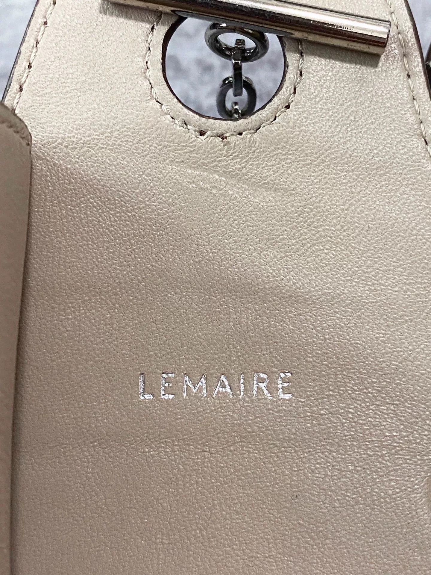 Lemaire burgundy red crocodile texture chain bag Size ONE SIZE - 7 Thumbnail