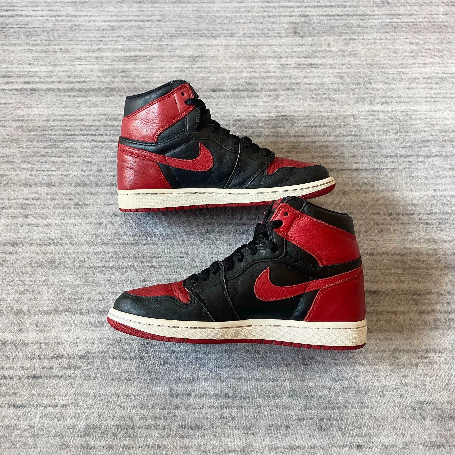Jordan Brand air jordan 1 banned black red sneakers Size US 8.5 / EU 41-42 - 4 Thumbnail