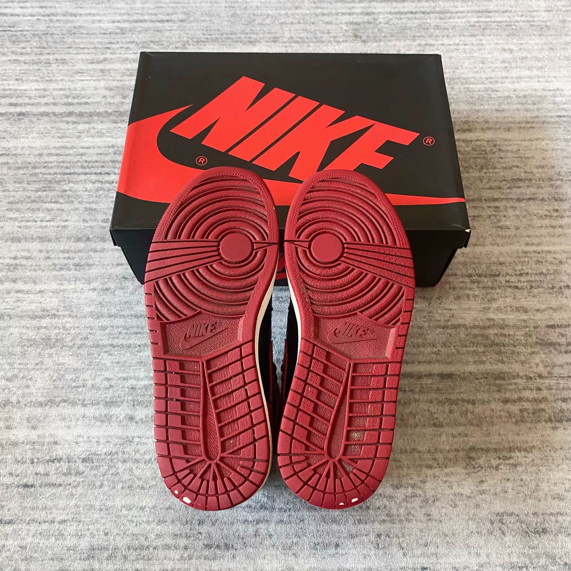 Jordan Brand air jordan 1 banned black red sneakers Size US 8.5 / EU 41-42 - 6 Thumbnail