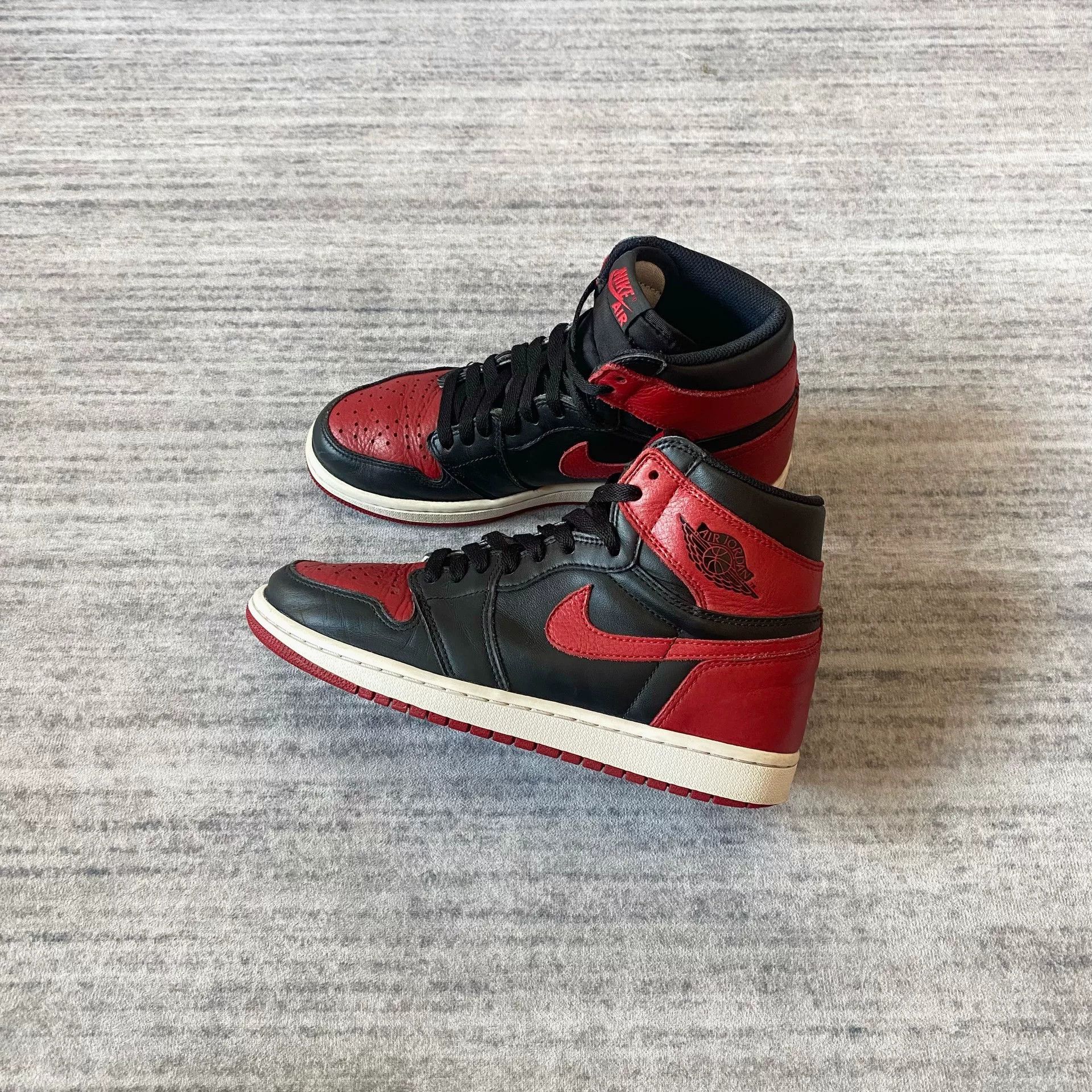 Jordan Brand air jordan 1 banned black red sneakers Size US 8.5 / EU 41-42 - 3 Thumbnail
