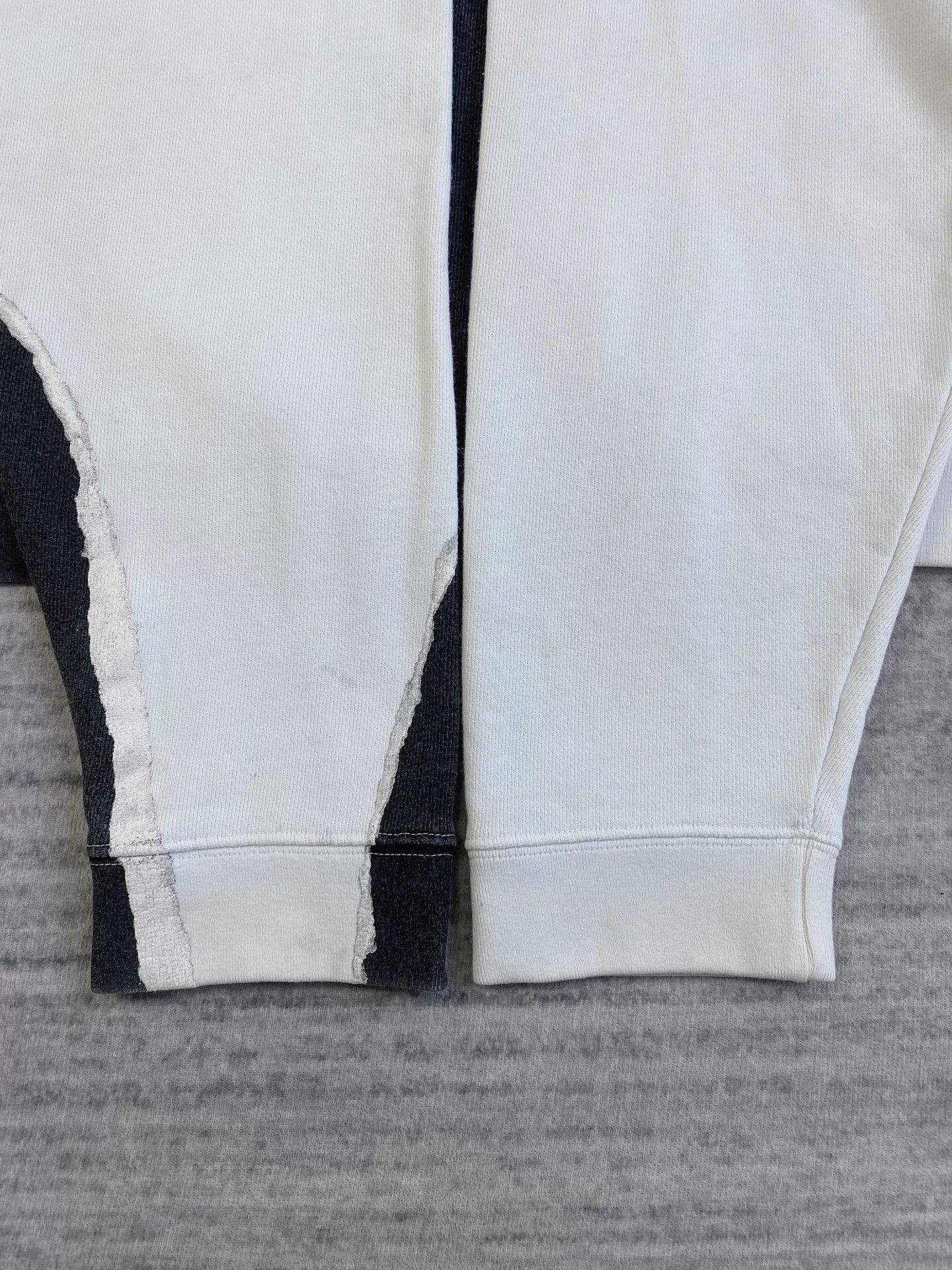 Maison Margiela maison margiela black and white sweatshirt Size US L / EU 52-54 / 3 - 5 Thumbnail
