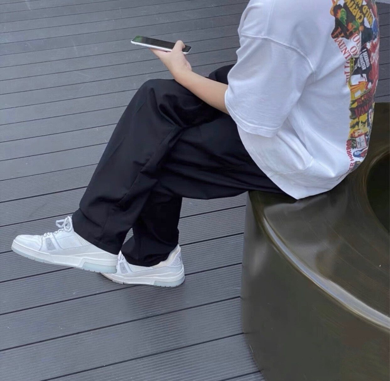Louis Vuitton louis vuitton retro white trainers Size US 8 / EU 41 - 9 Thumbnail