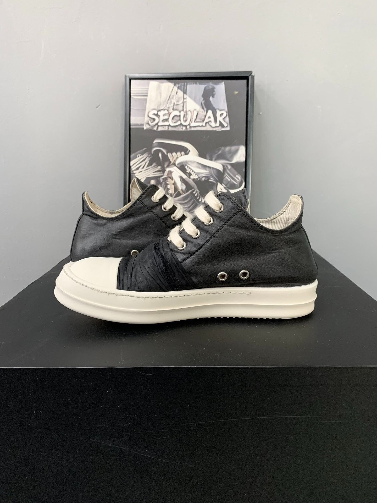 Rick Owens rick owens black and white low-top sneakers Size US 6 / IT 36 - 6 Thumbnail