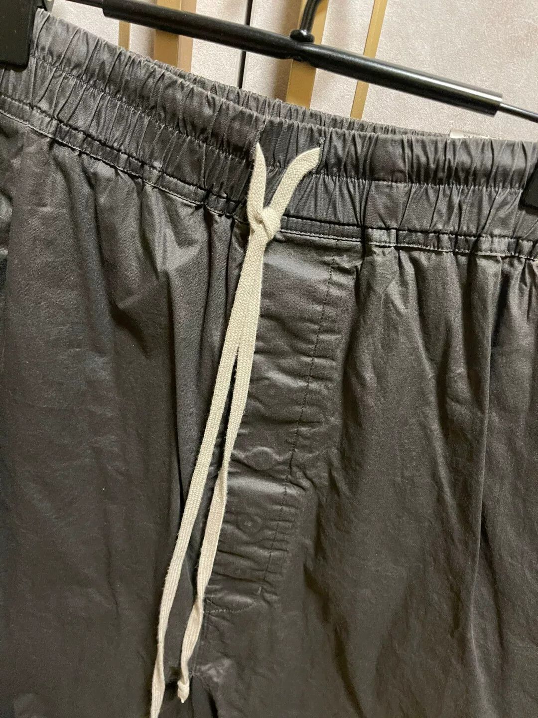 Rick Owens rick owens unique fabric shorts for three seasons Size US 38 / EU 54 - 2 Thumbnail