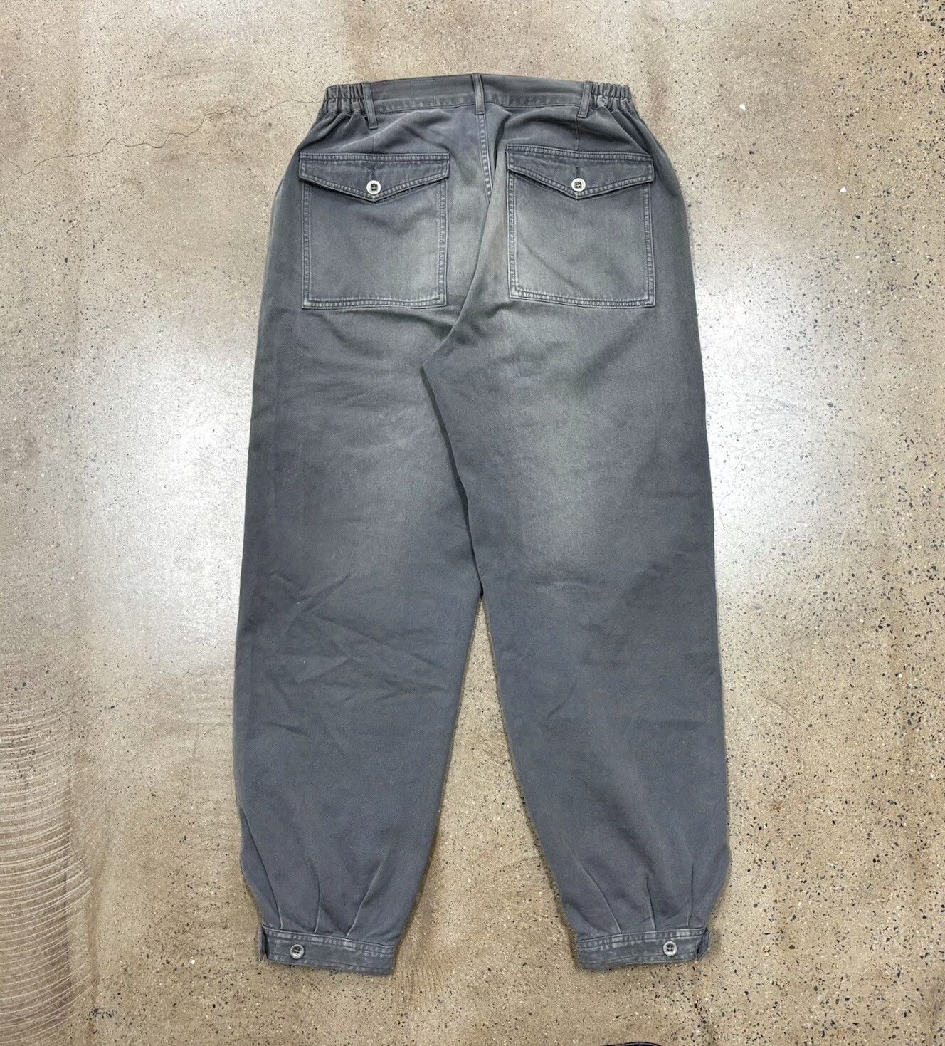 Visvim visvim grey carroll pants with elastic cuffs Size US 30 / EU 46 - 2 Thumbnail