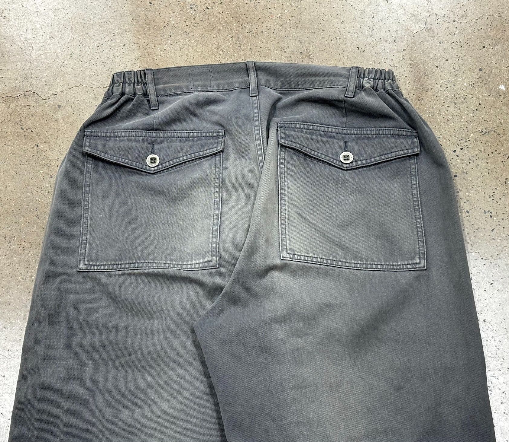Visvim visvim grey carroll pants with elastic cuffs Size US 30 / EU 46 - 7 Thumbnail