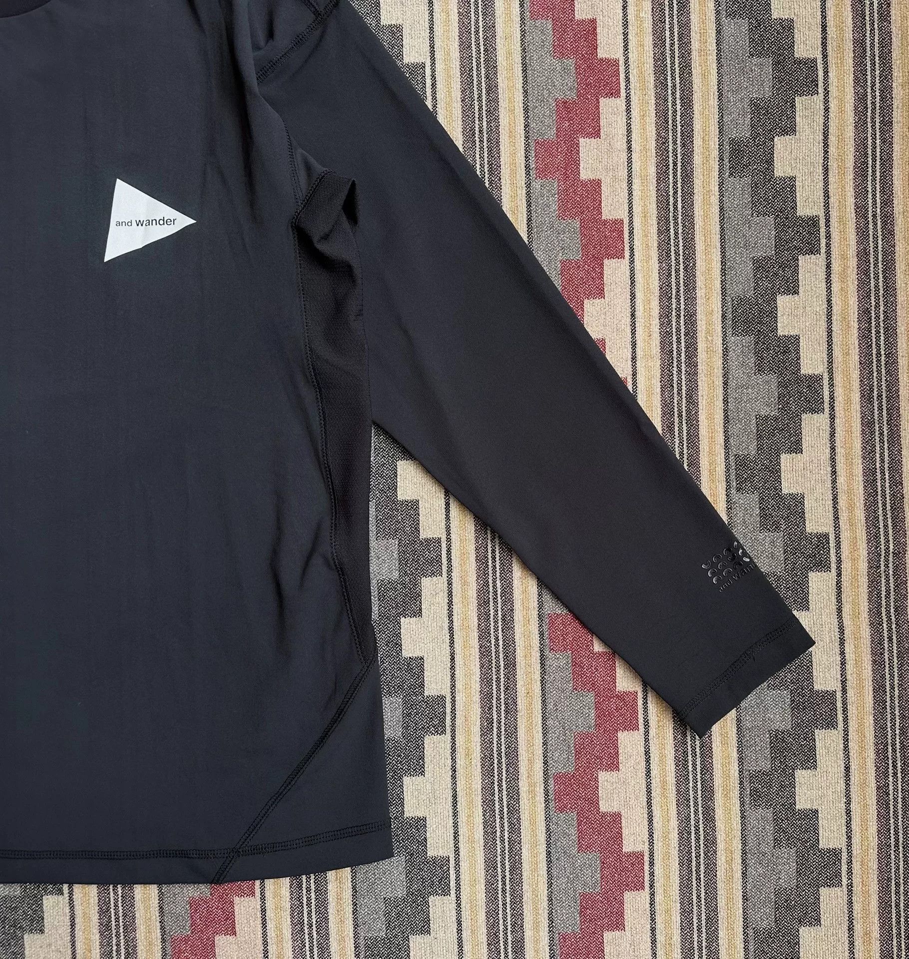 And Wander and wander Rush Guard Long Sleeve T-shirt Size US M / EU 48-50 / 2 - 5 Thumbnail