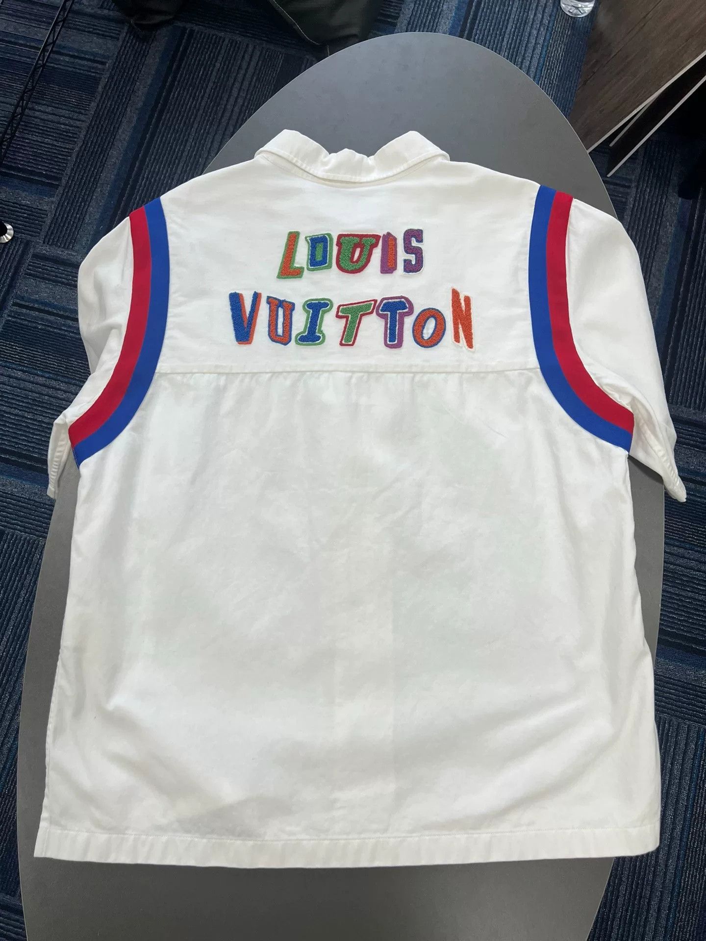 LVXWA lv x nba short sleeve shirt in white Size US XL / EU 56 / 4 - 5 Thumbnail