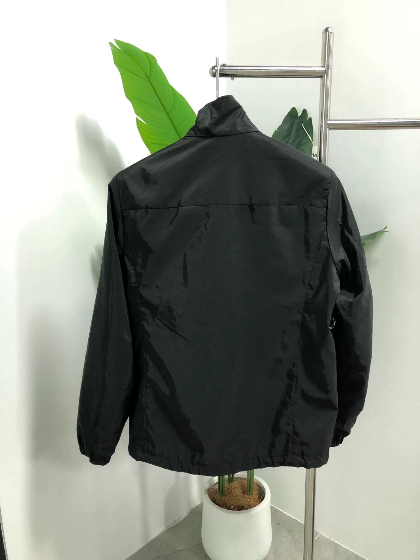 Prada prada black reversible jacket size 48 Size US M / EU 48-50 / 2 - 2 Thumbnail