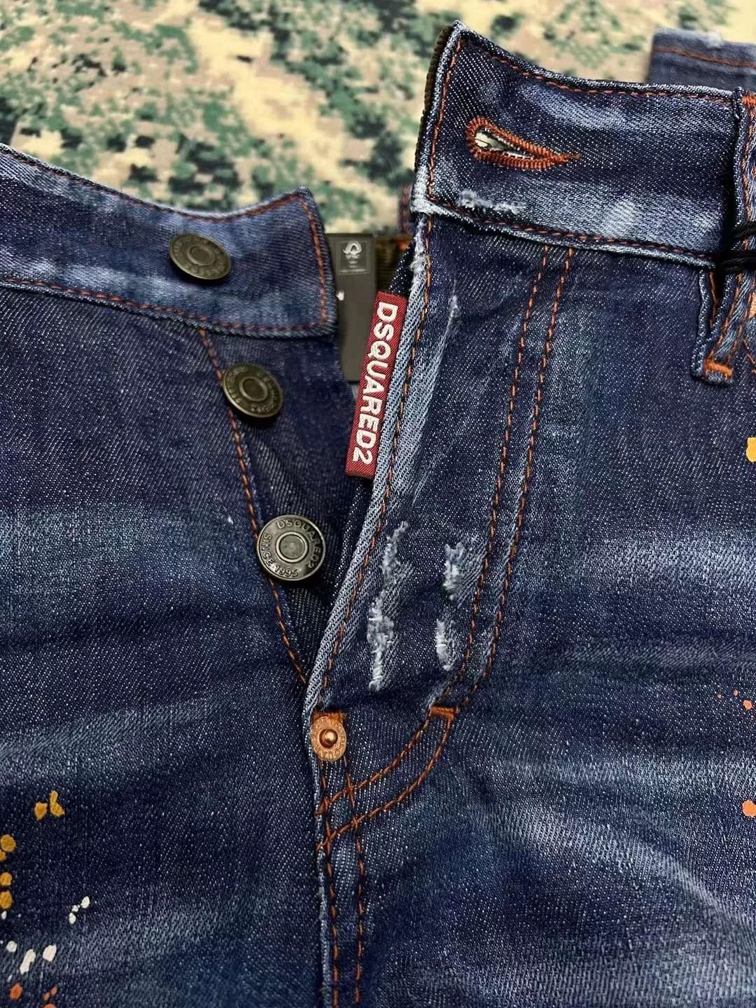 Dsquared2 sexy twist mid-rise skinny jeans Size 42" / US 20 - 3 Thumbnail