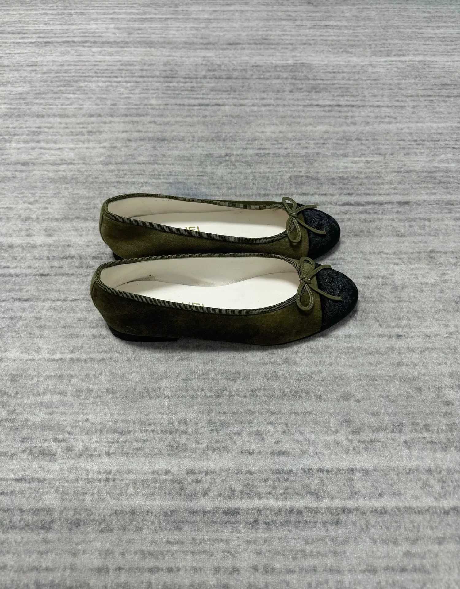 Chanel Chanel Velvet Ballerina Slingbacks with Bow Size US 6.5 / IT 36.5 - 2 Thumbnail