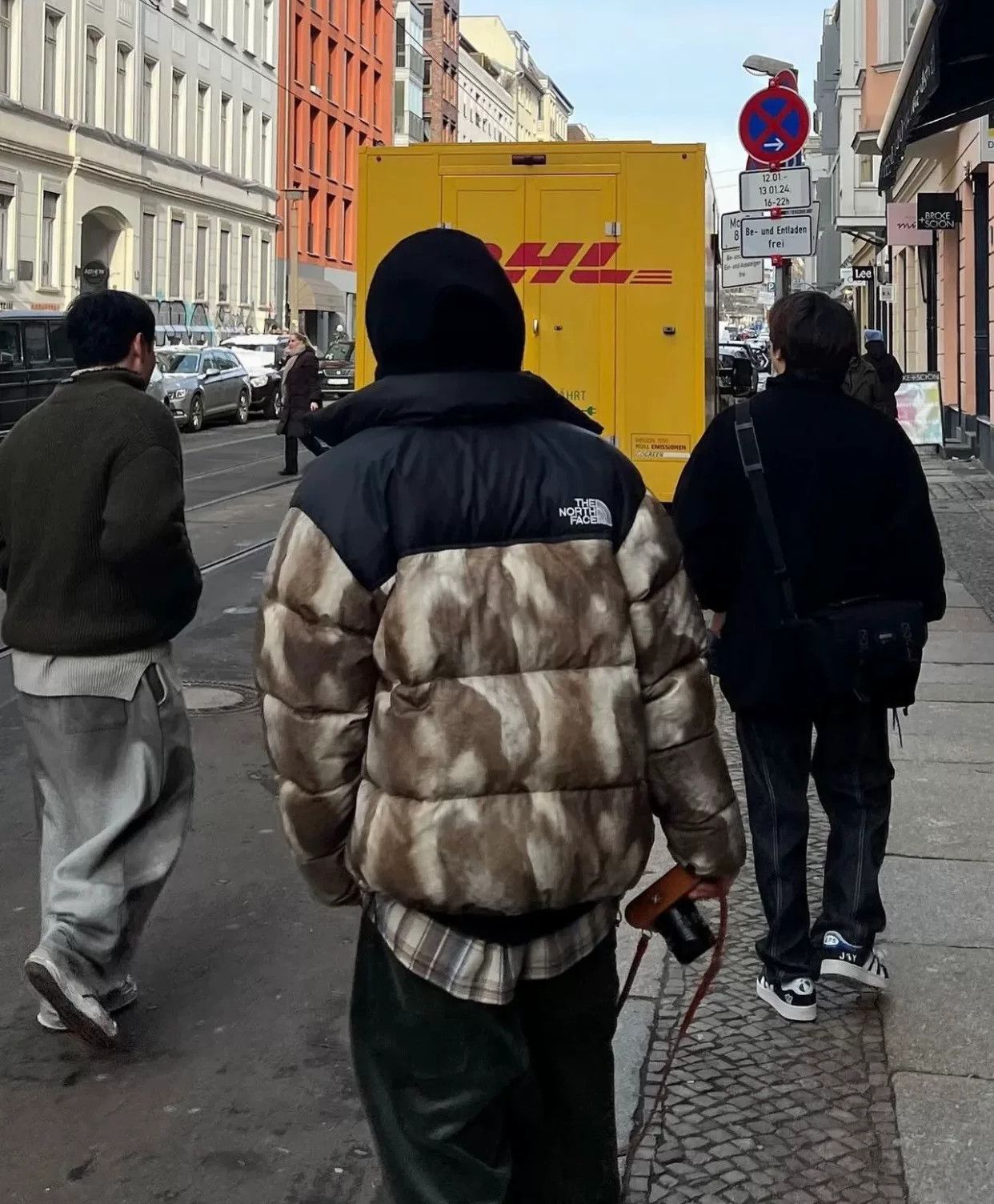 Supreme supreme tnff fur down jacket coat Size US M / EU 48-50 / 2 - 9 Thumbnail